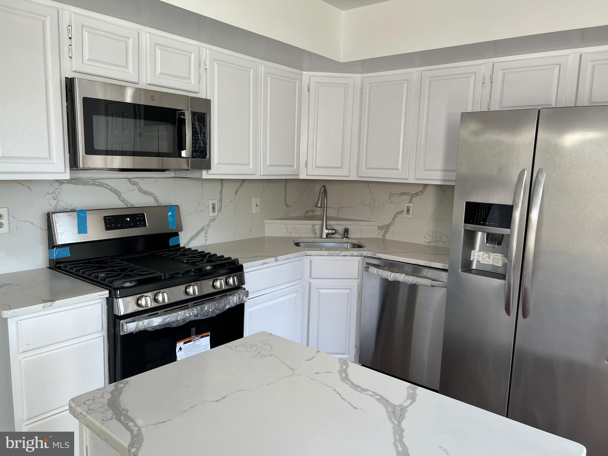 ASHBURN FARM - Residential