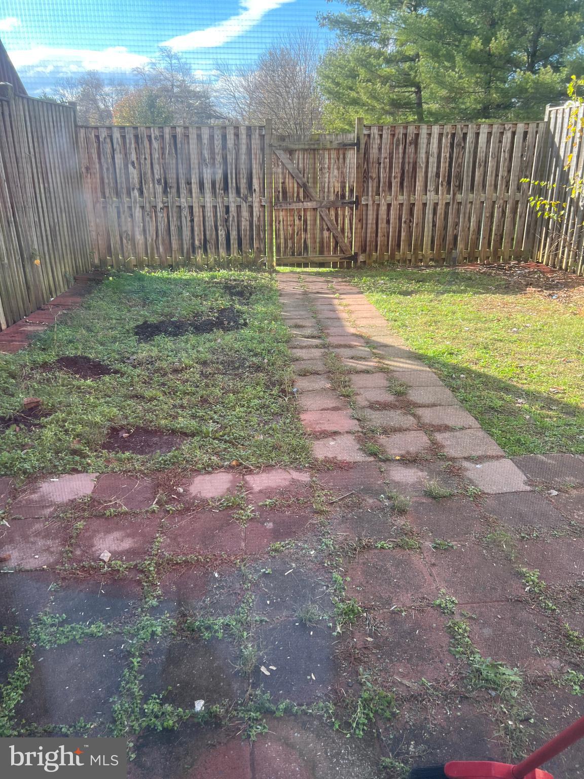 ASHBURN FARM - Residential