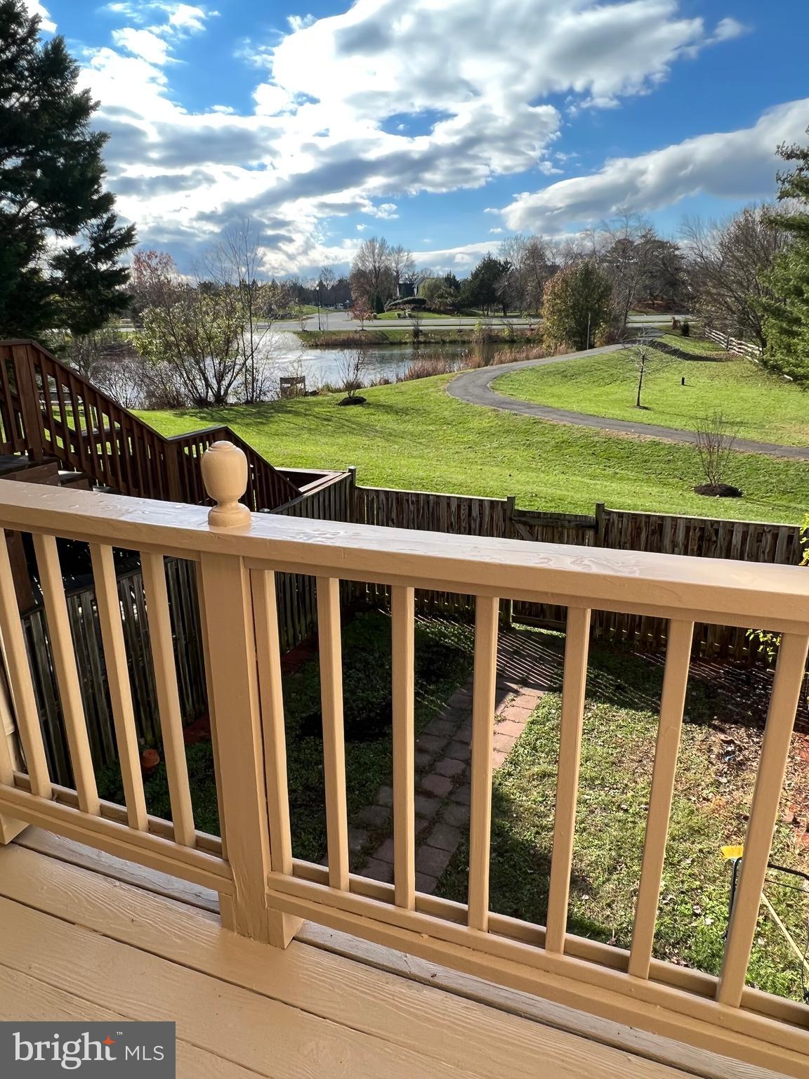 ASHBURN FARM - Residential