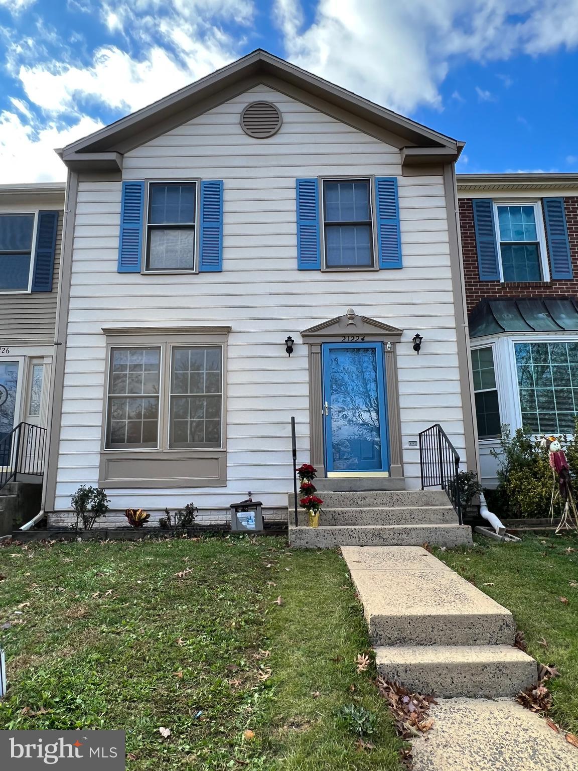 ASHBURN FARM - Residential