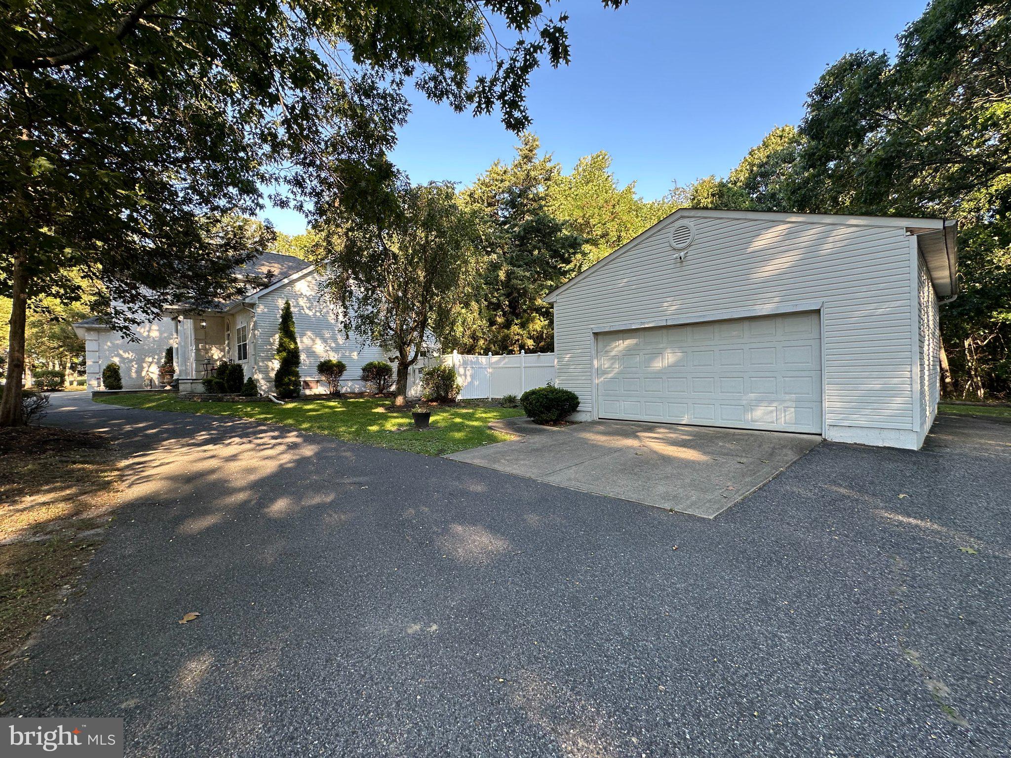 21 SUNSET ROAD