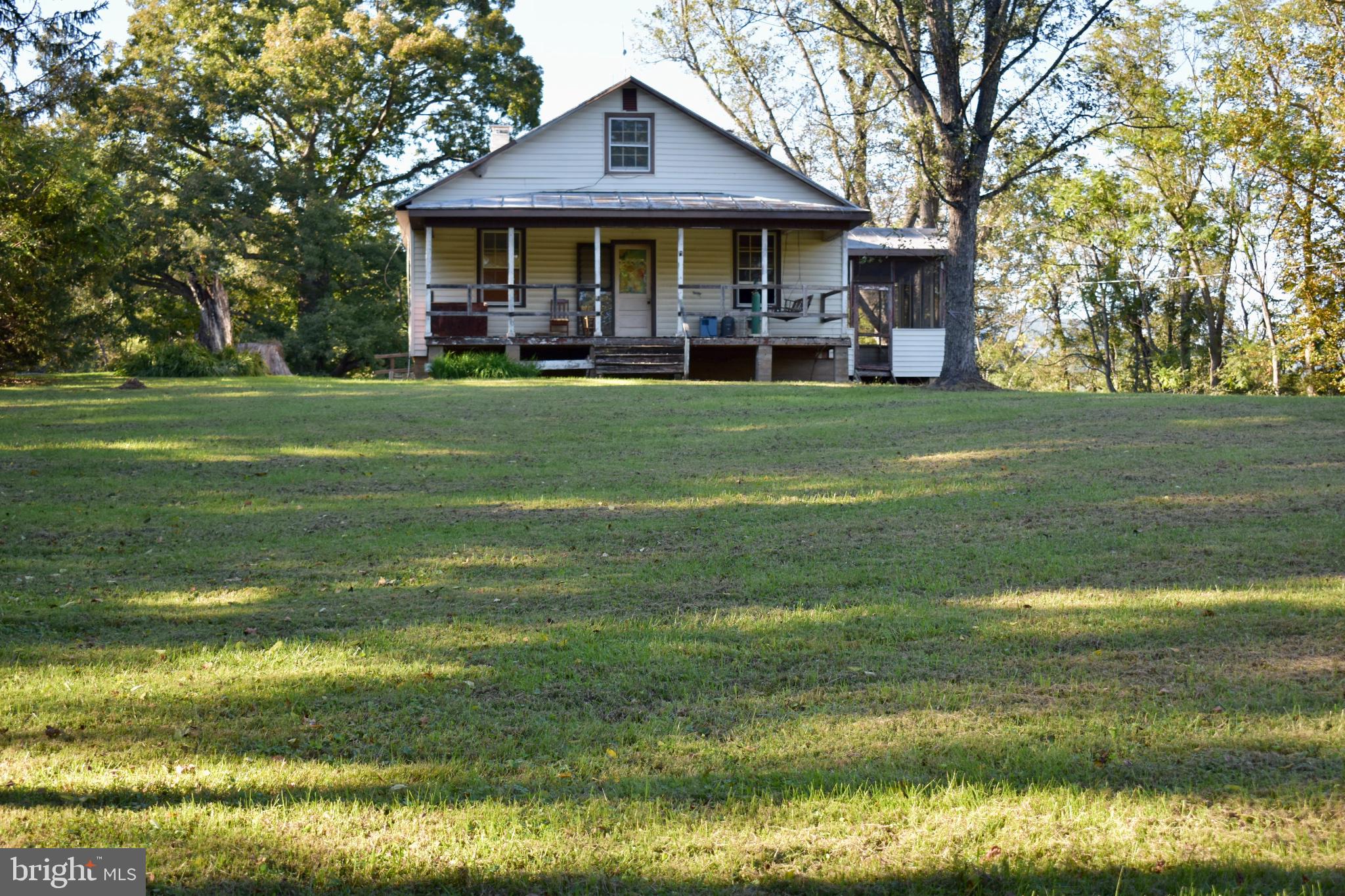 1675 WOLFTOWN-HOOD ROAD