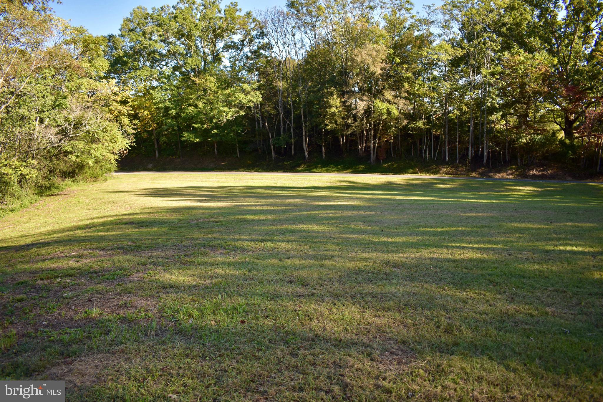 1675 WOLFTOWN-HOOD ROAD