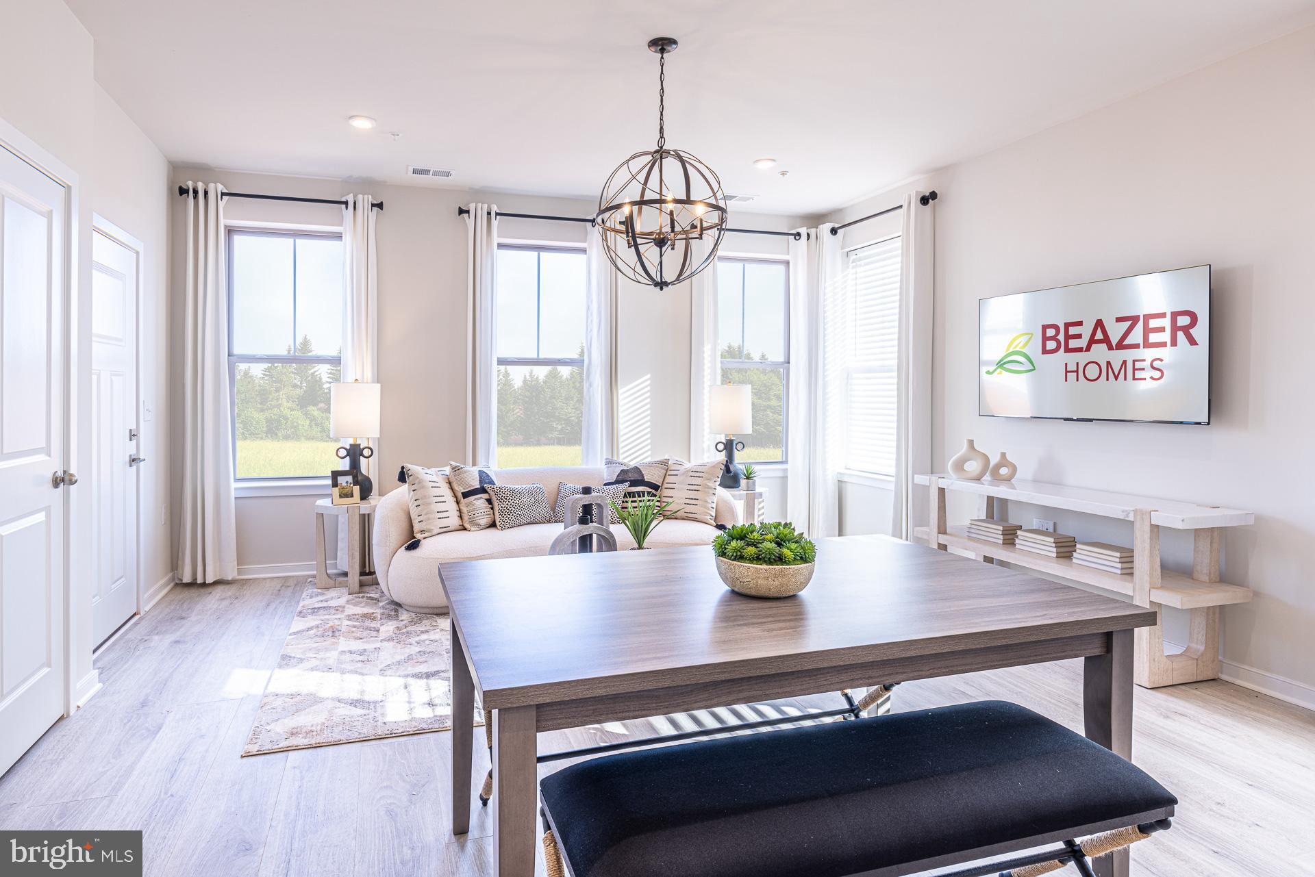 REGAL CHASE - Residential