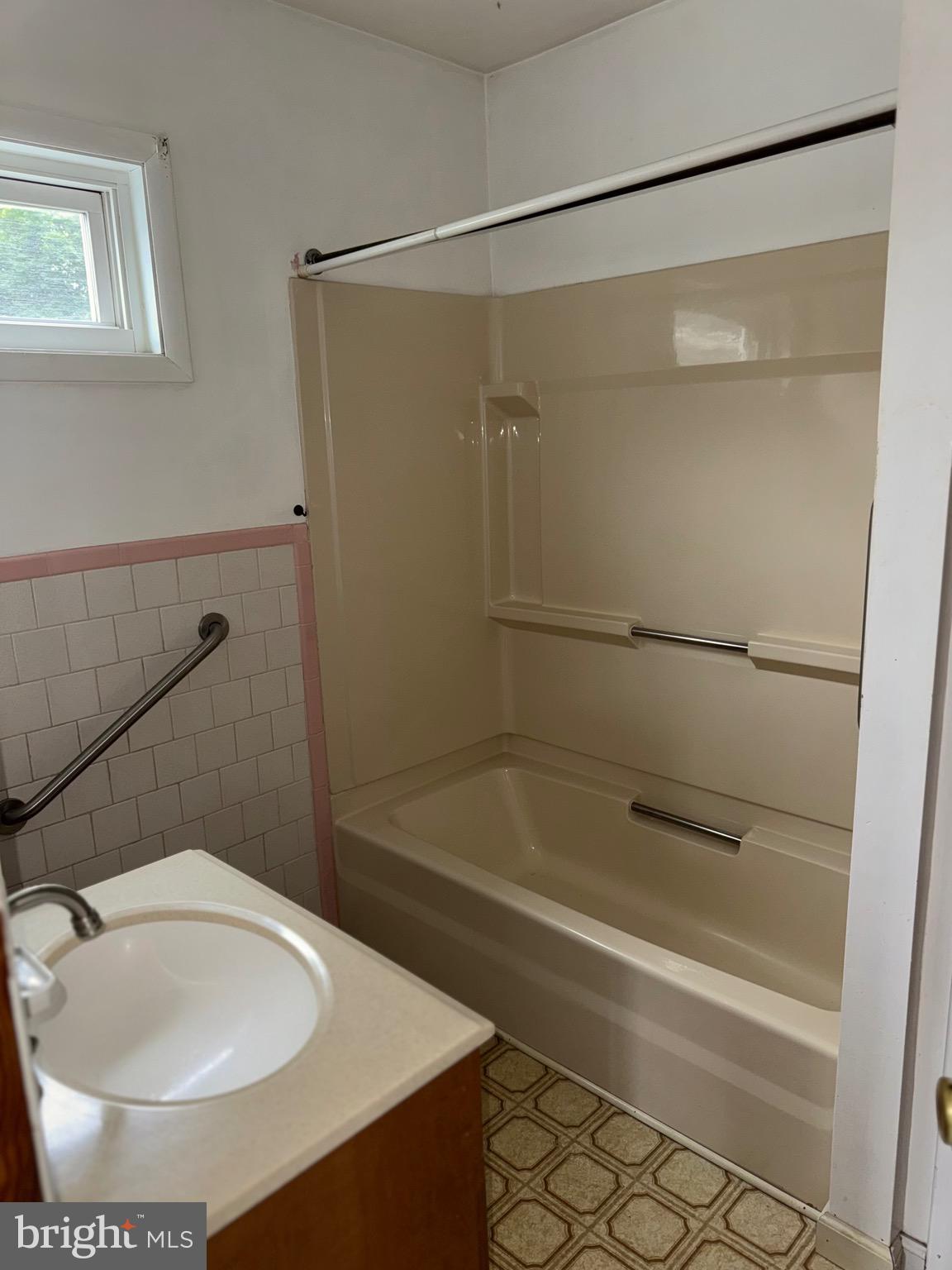 3021 EDGEWOOD AVENUE