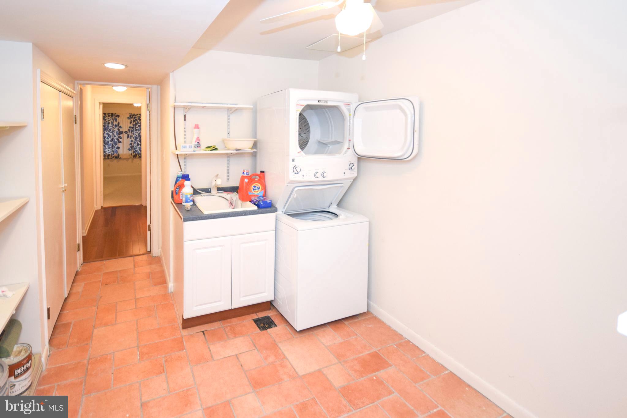 BRADLEY PARK - Residential Lease