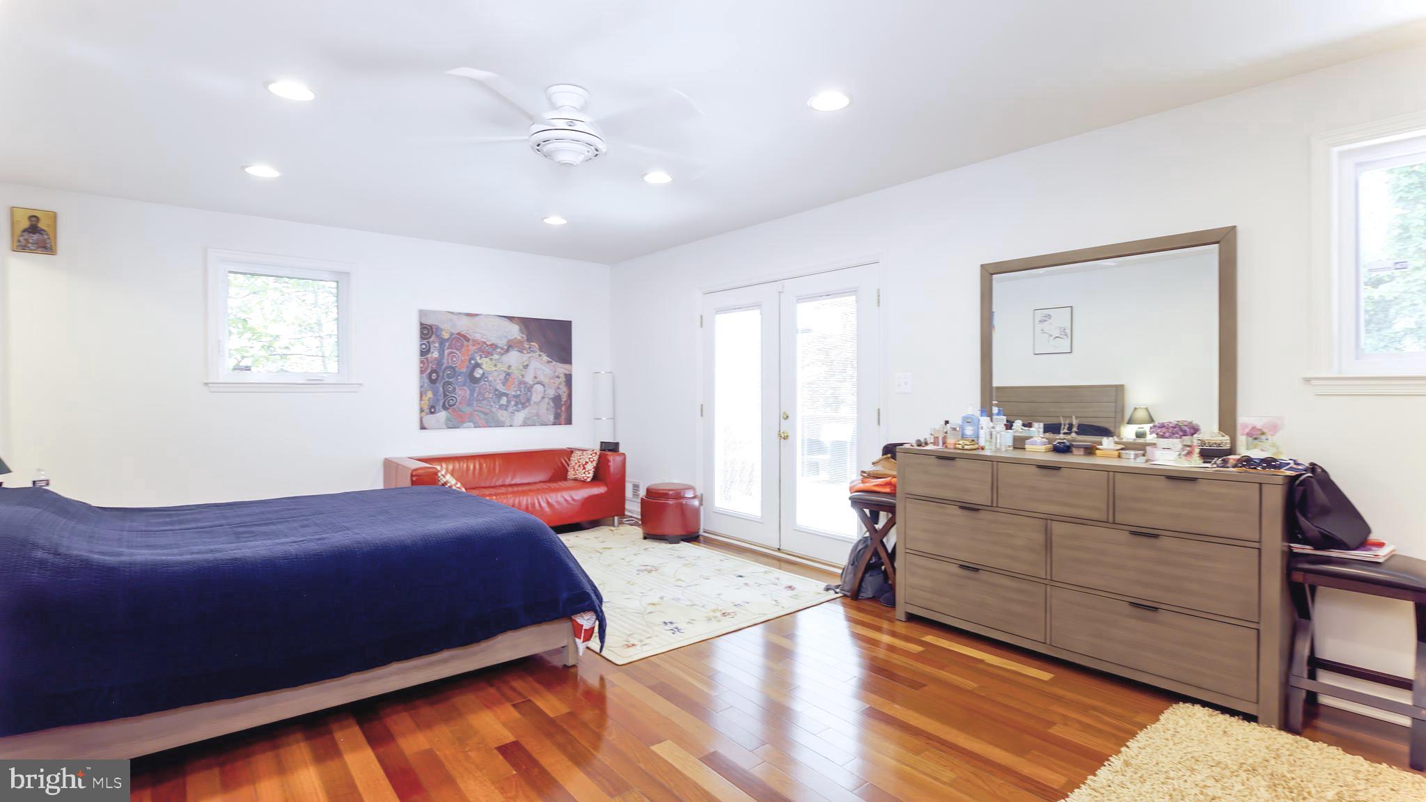 BRADLEY PARK - Residential Lease