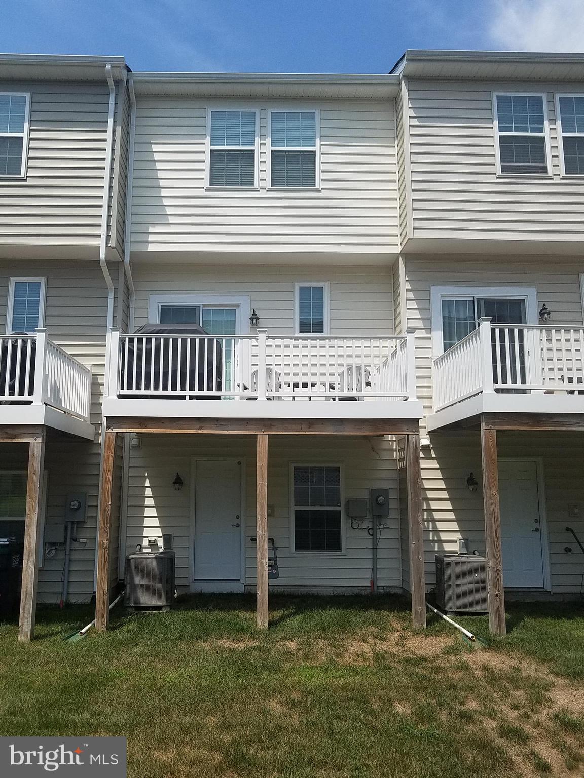 RAPPAHANNOCK LANDING - Residential Lease