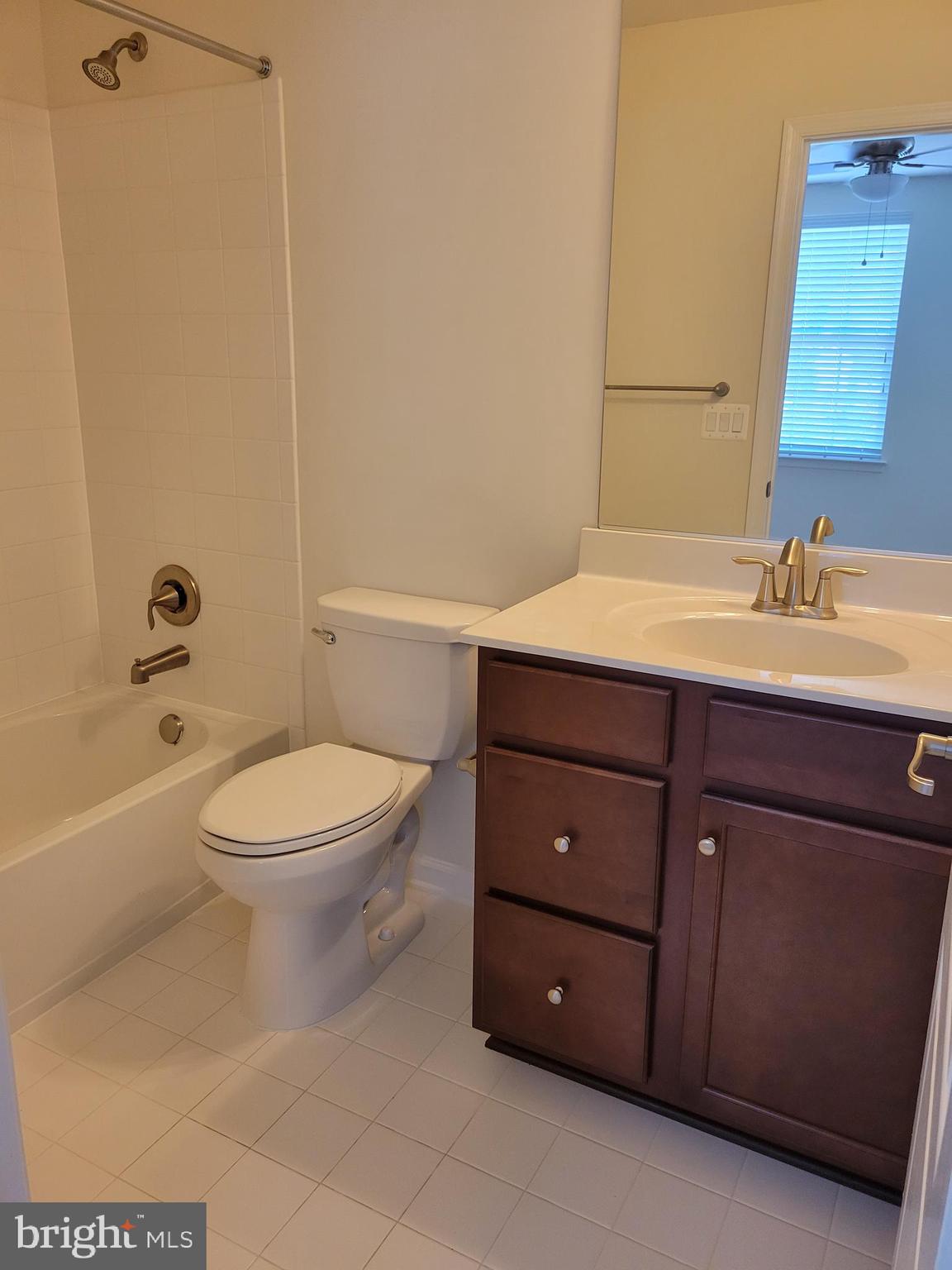 RAPPAHANNOCK LANDING - Residential Lease