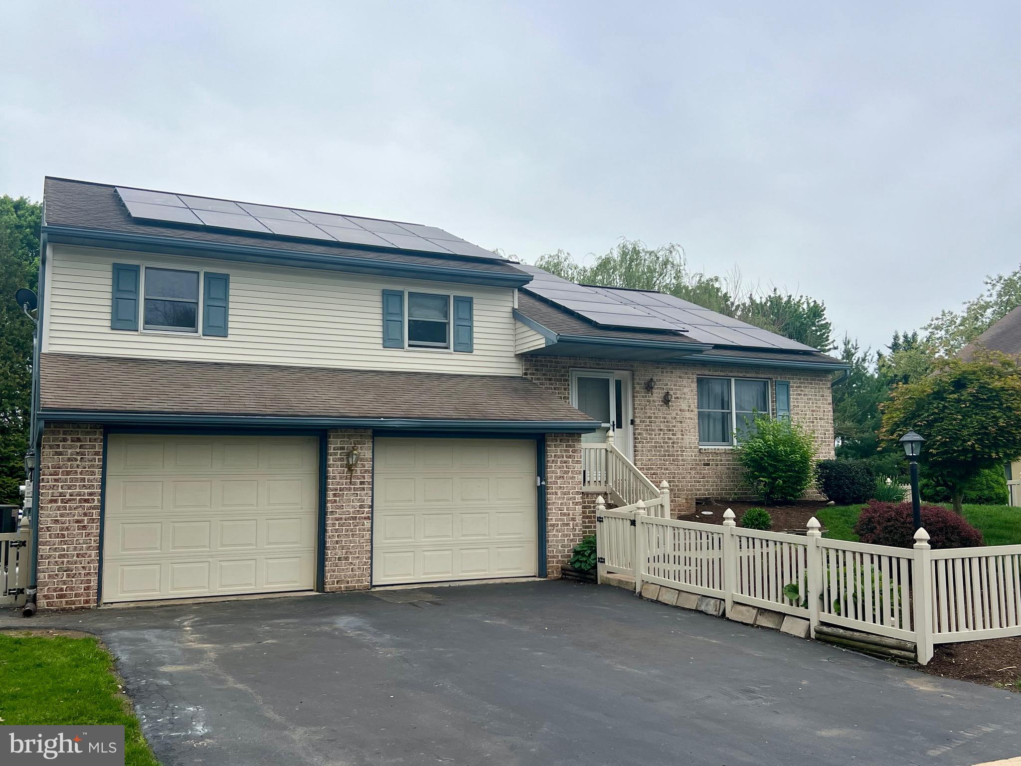 LINCOLN GARDENS - Residential