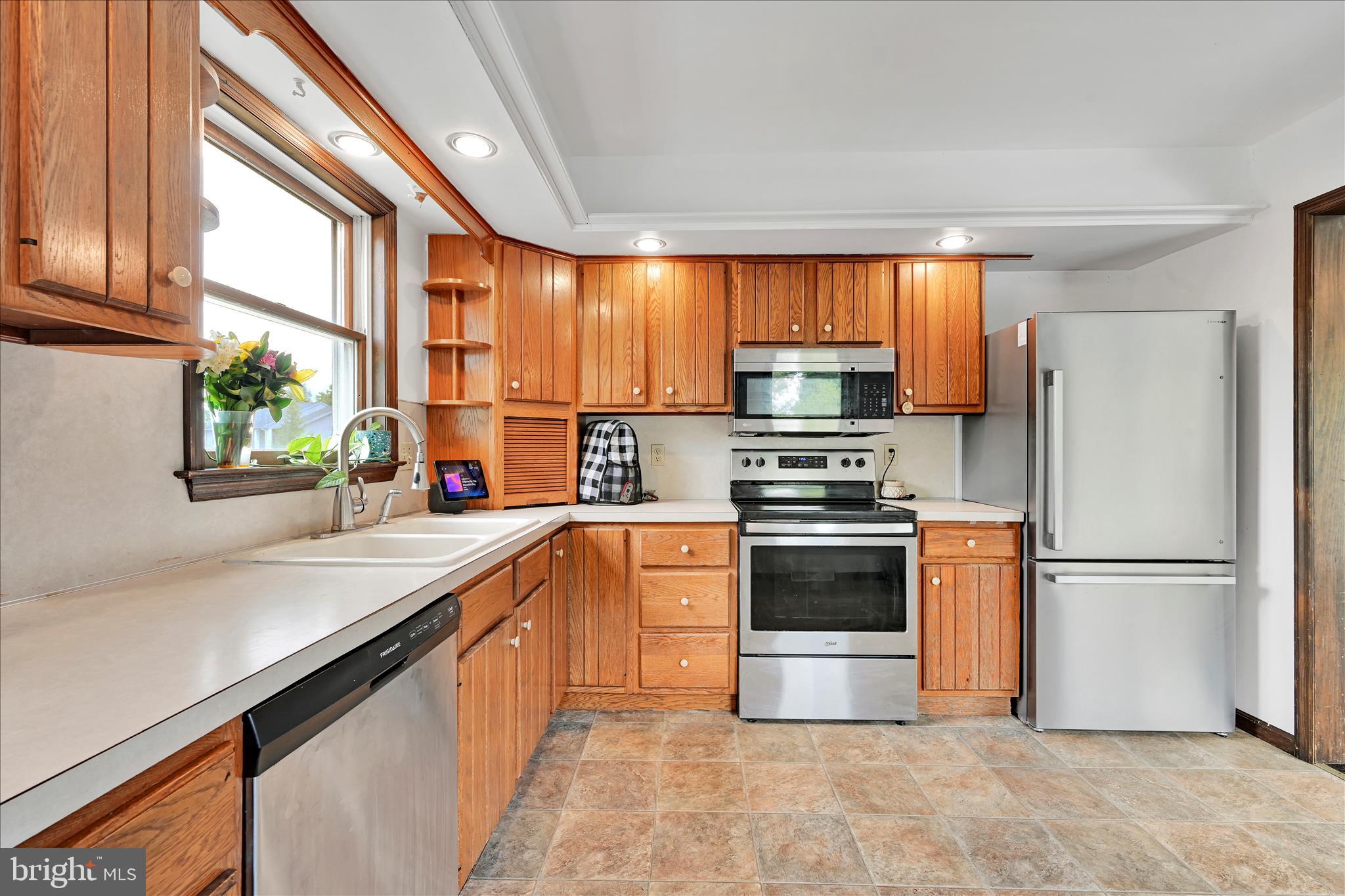 LINCOLN GARDENS - Residential