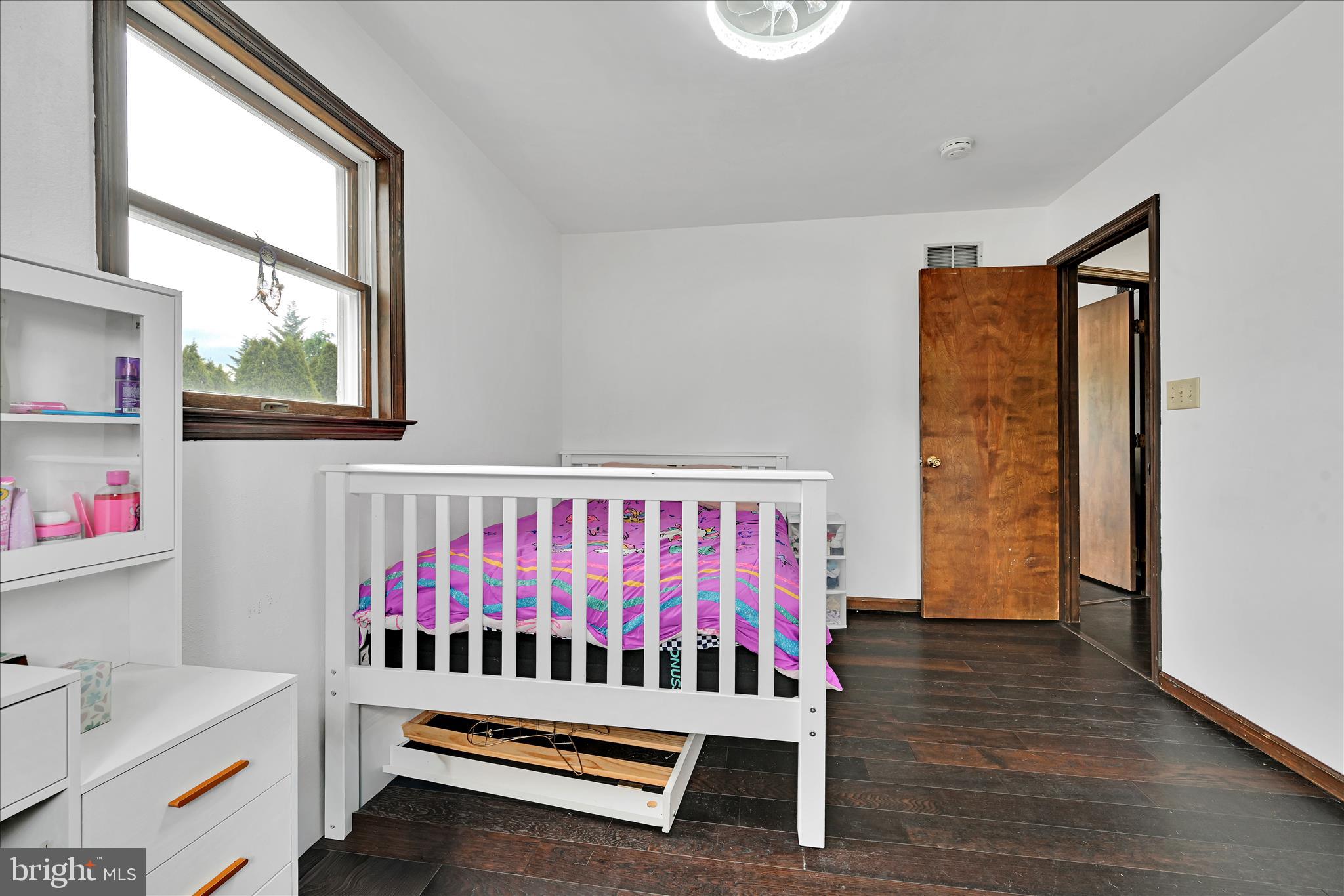 LINCOLN GARDENS - Residential