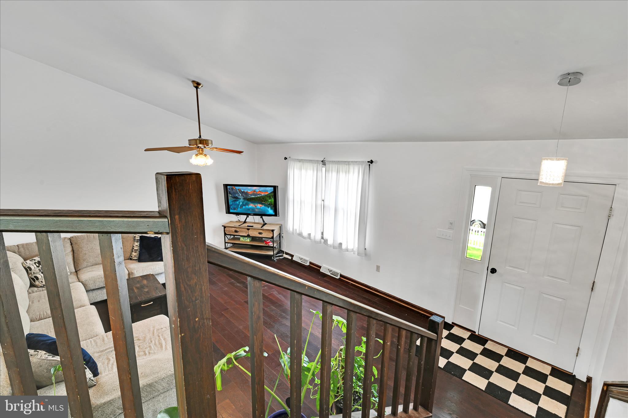 LINCOLN GARDENS - Residential