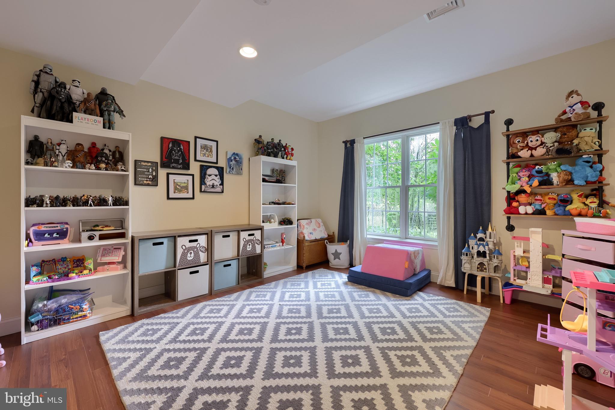 SPRINGWOOD - Residential