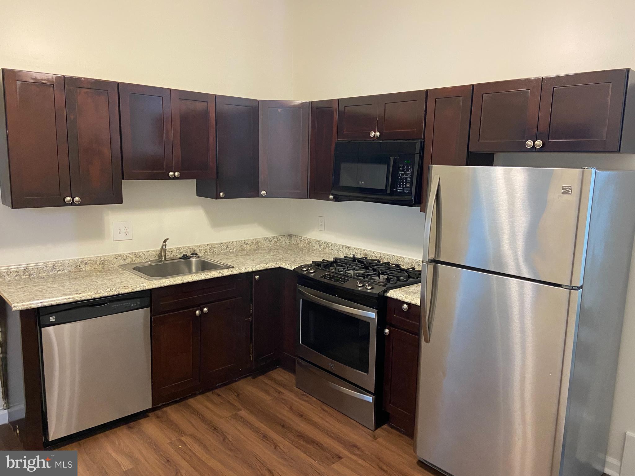 NORMANDIE ON THE LAKE II - Residential