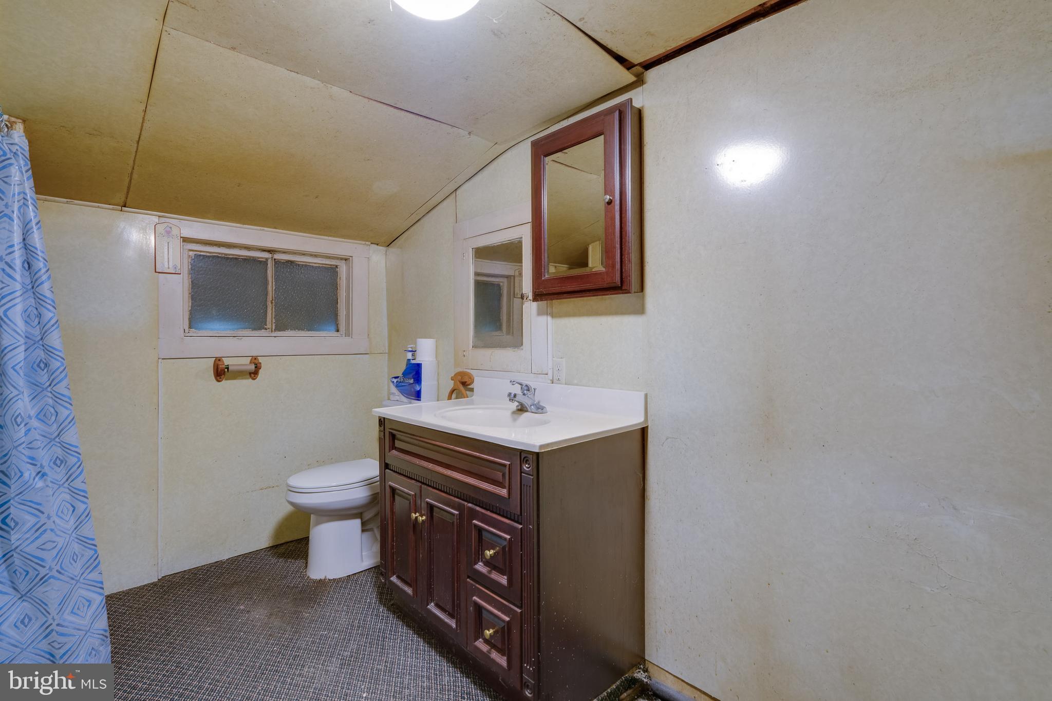 WILLIAMSTOWN - Residential