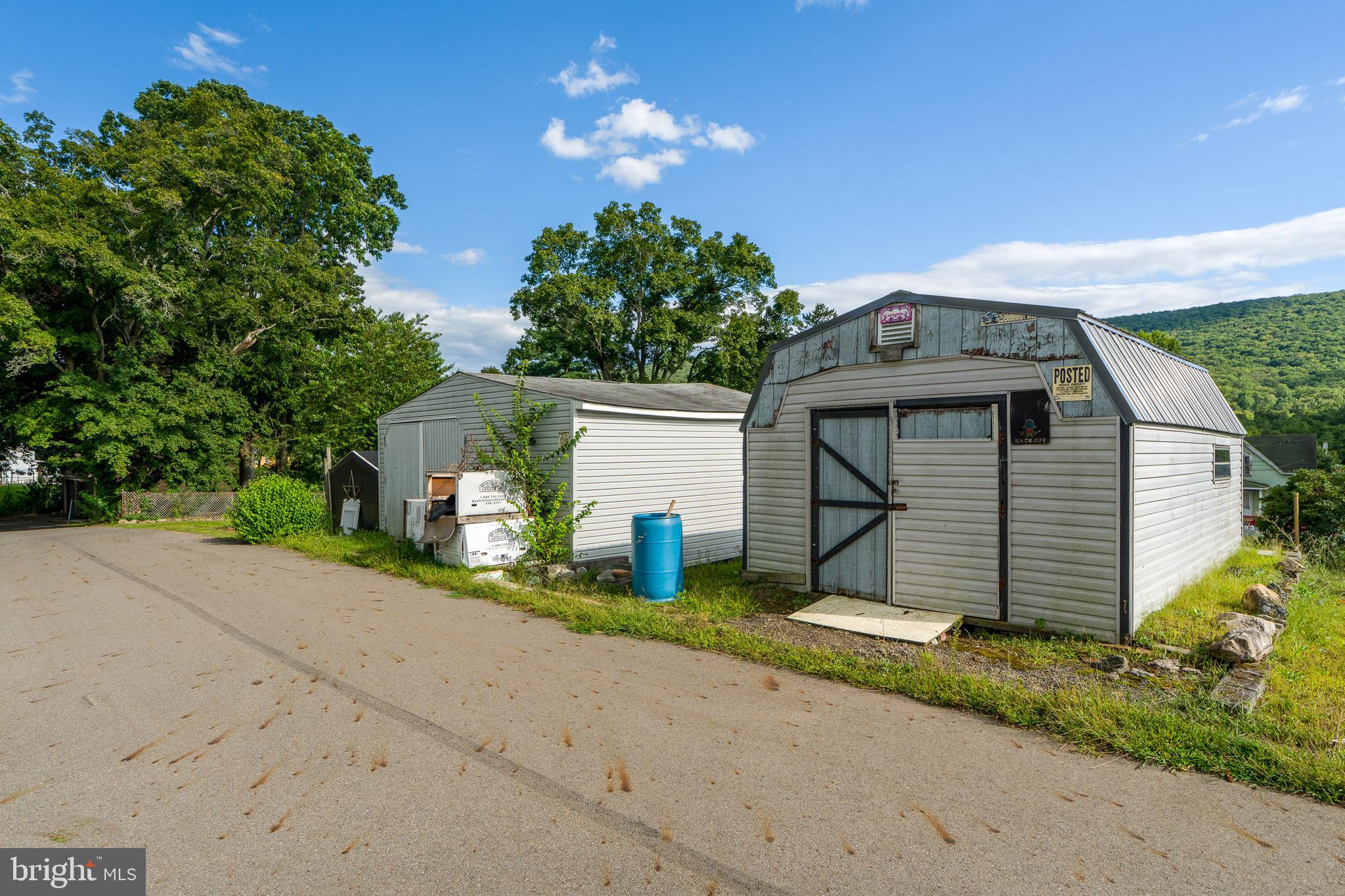 WILLIAMSTOWN - Residential