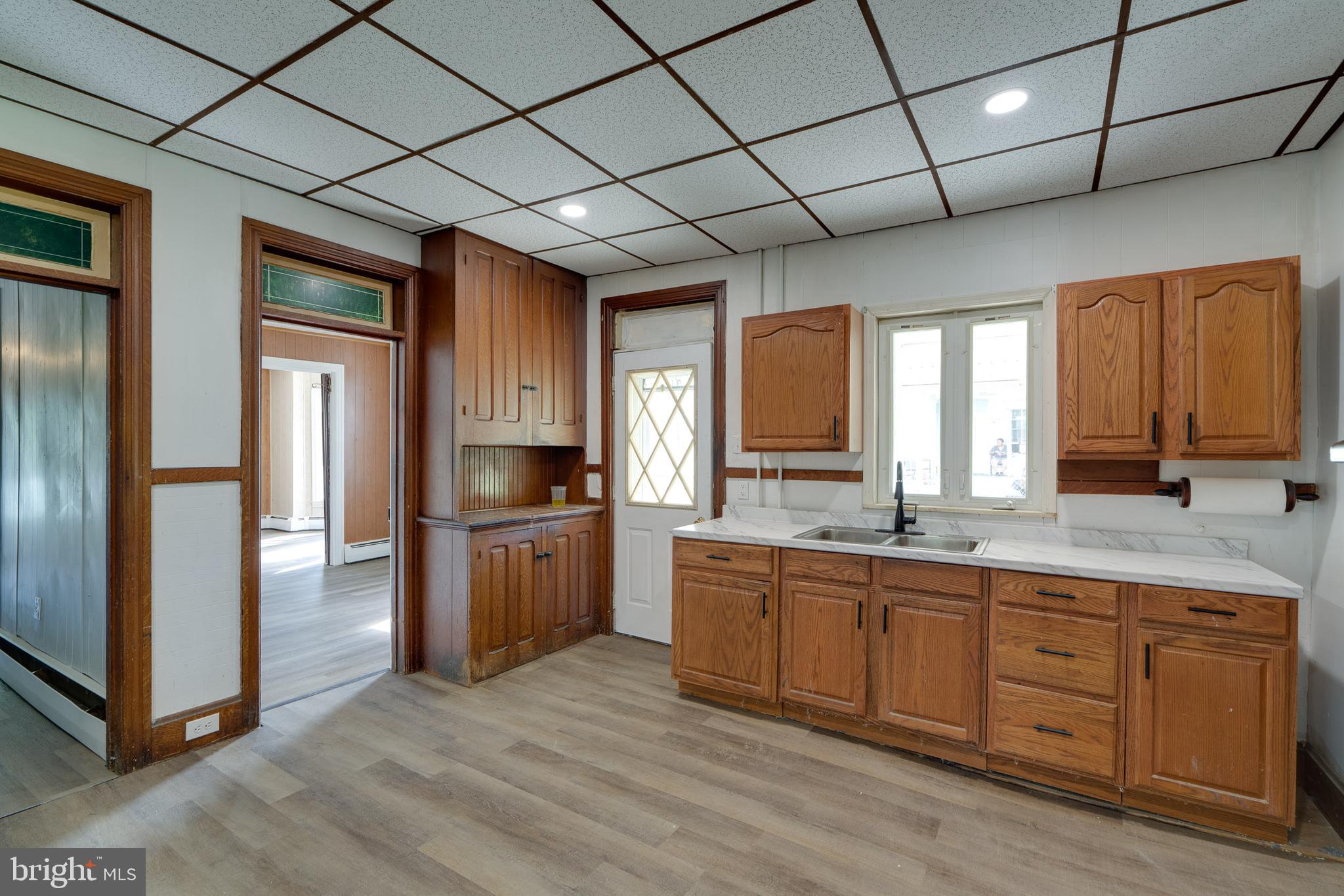 WILLIAMSTOWN - Residential