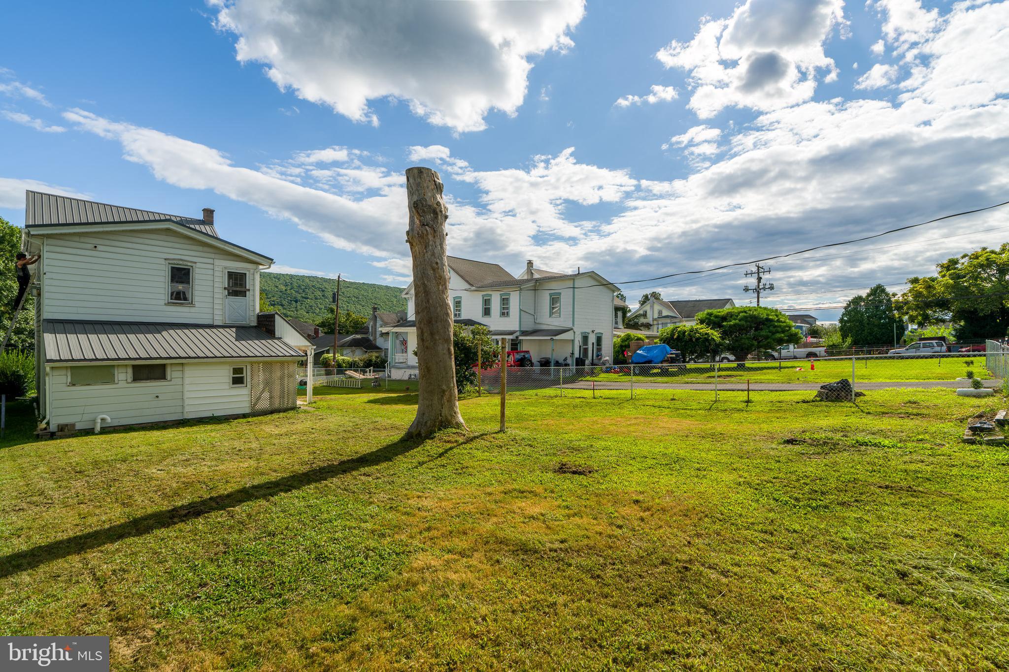 WILLIAMSTOWN - Residential