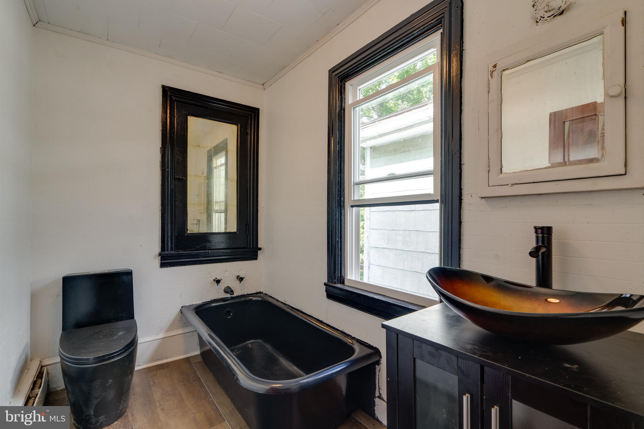 WILLIAMSTOWN - Residential