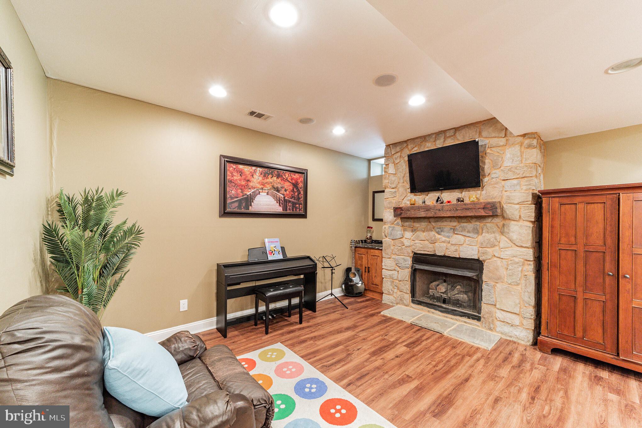 BYERS STATION - Residential