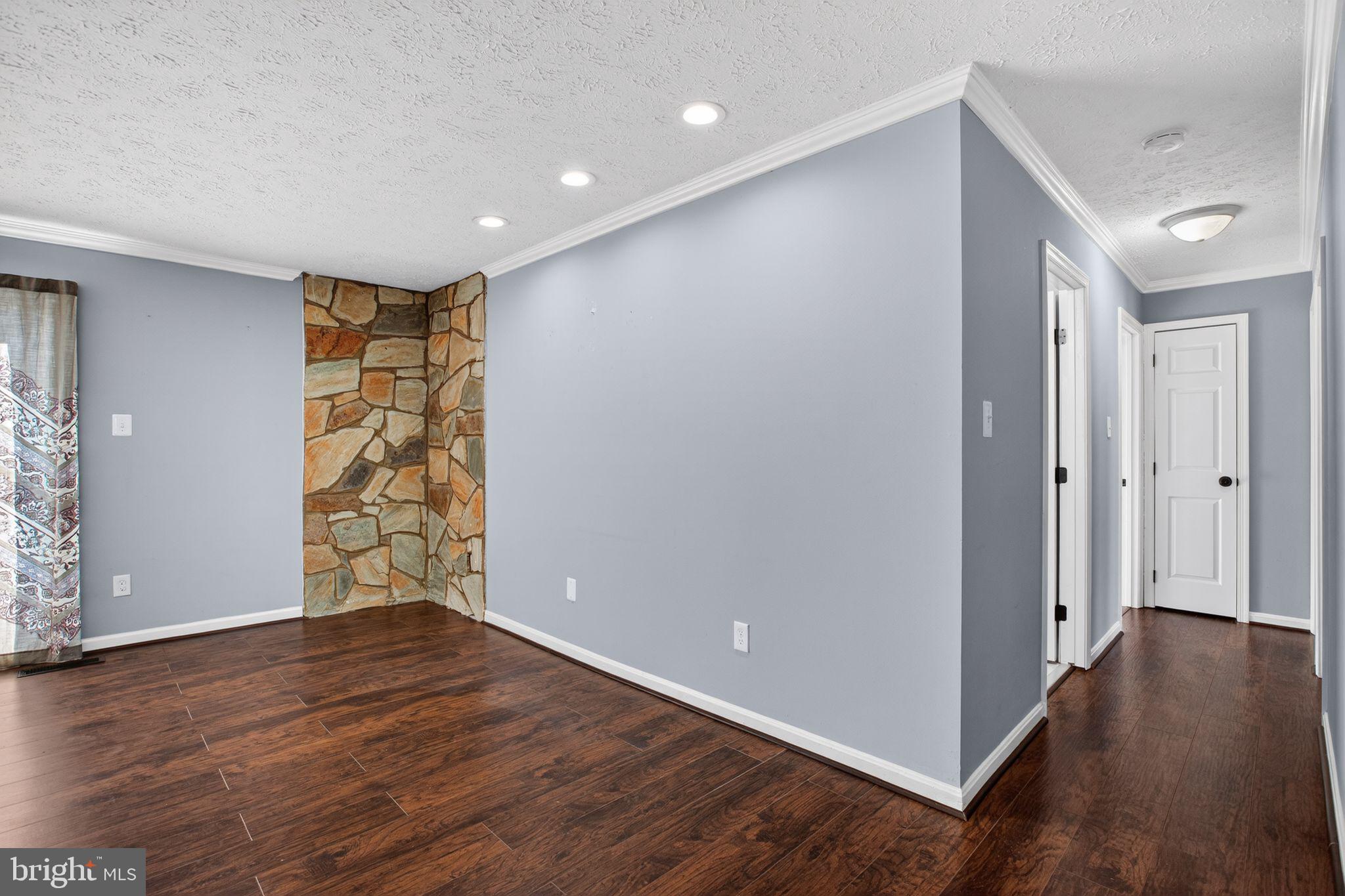 WALDORF - Residential Lease