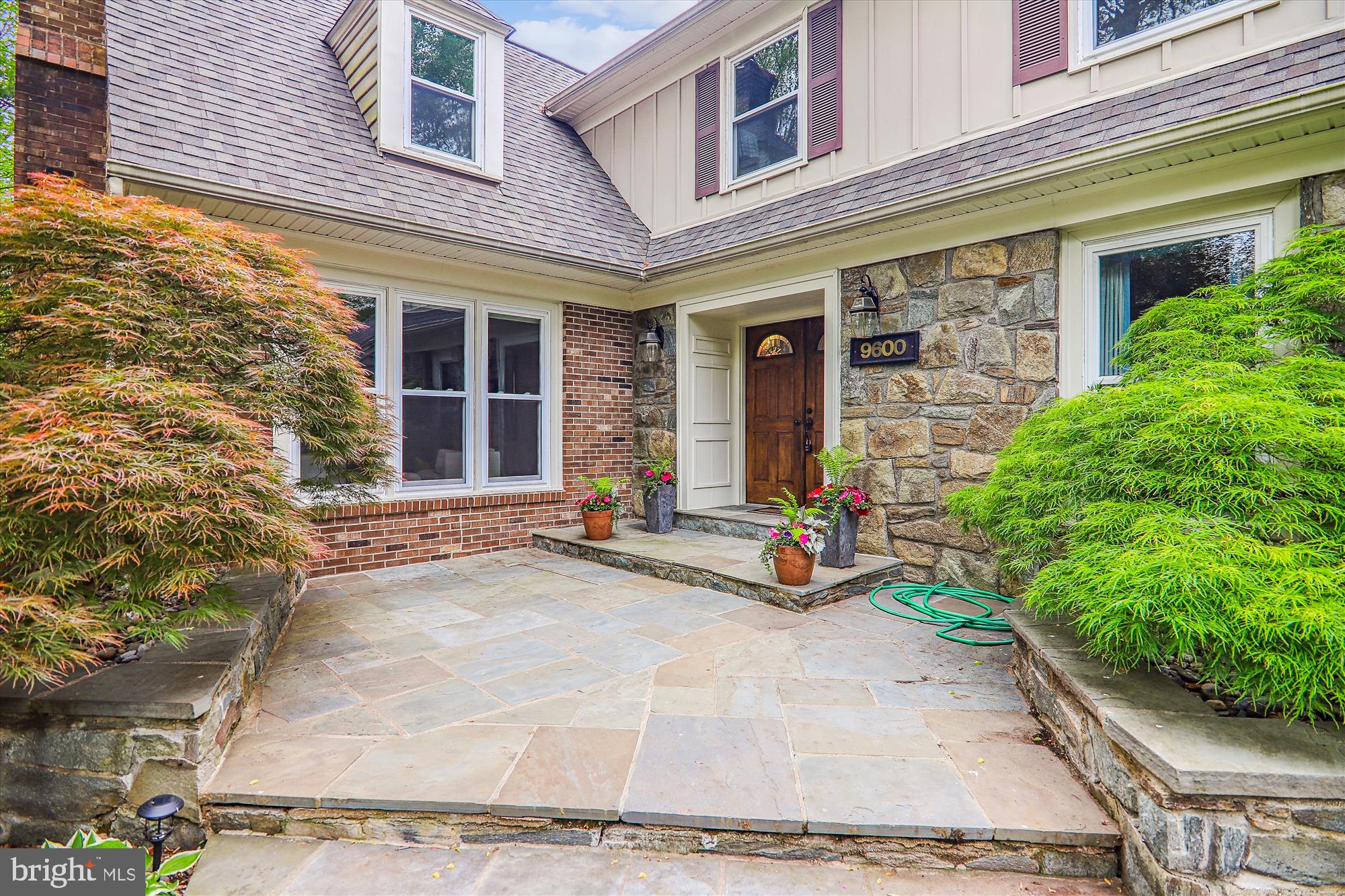 FALLSREACH - Residential