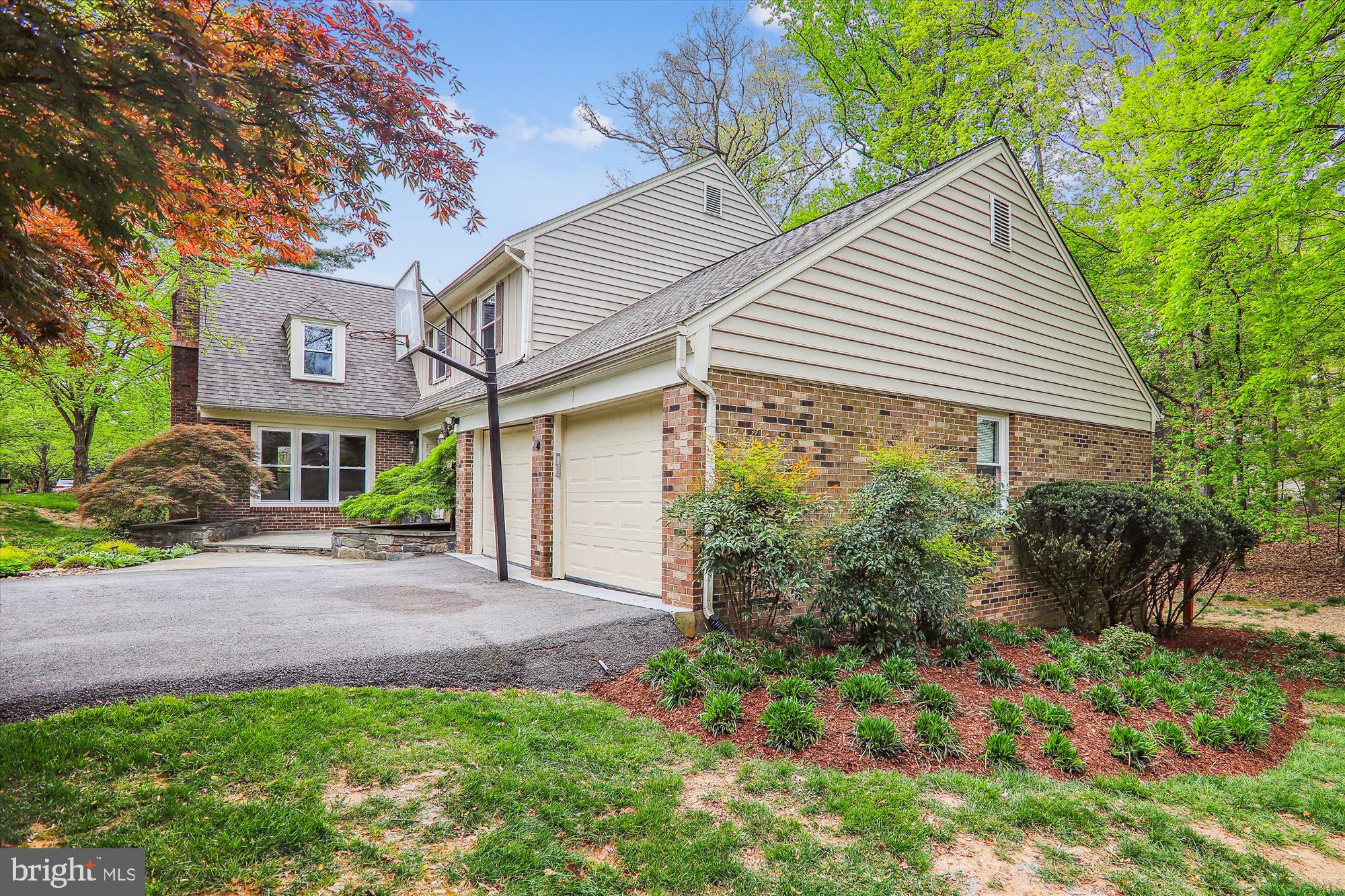 FALLSREACH - Residential