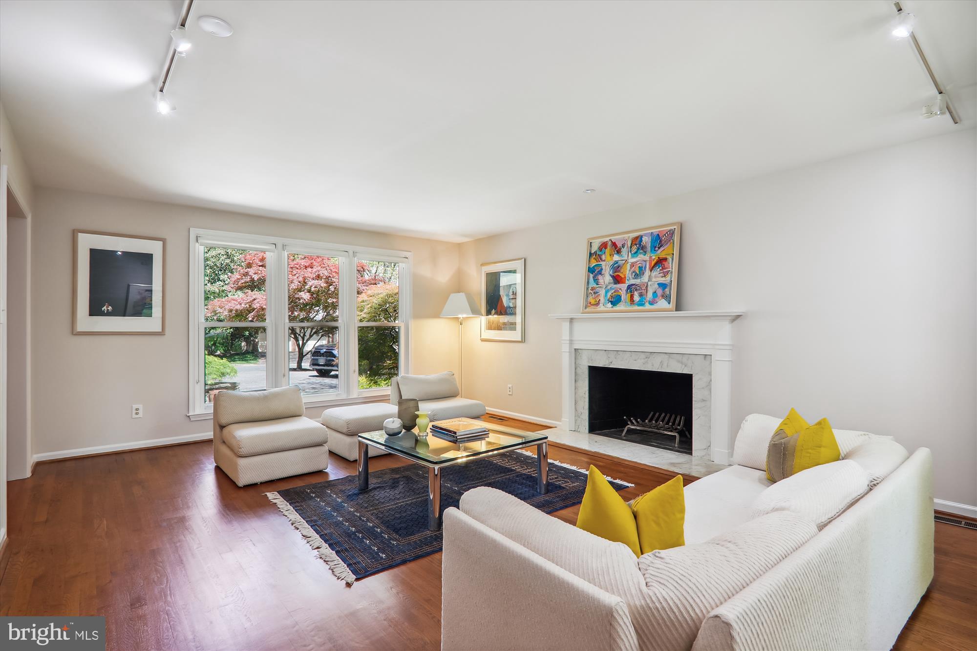 FALLSREACH - Residential