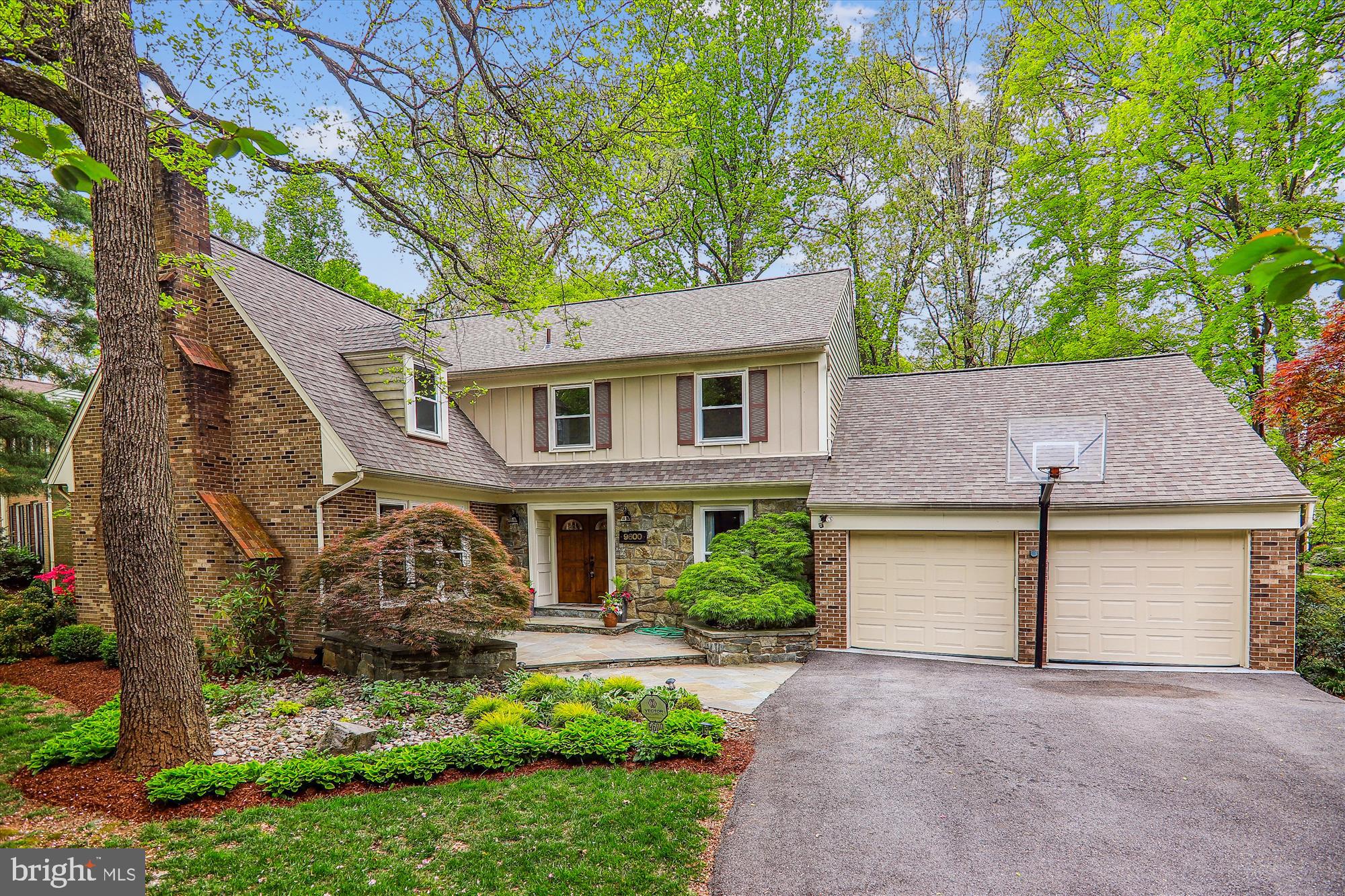 FALLSREACH - Residential