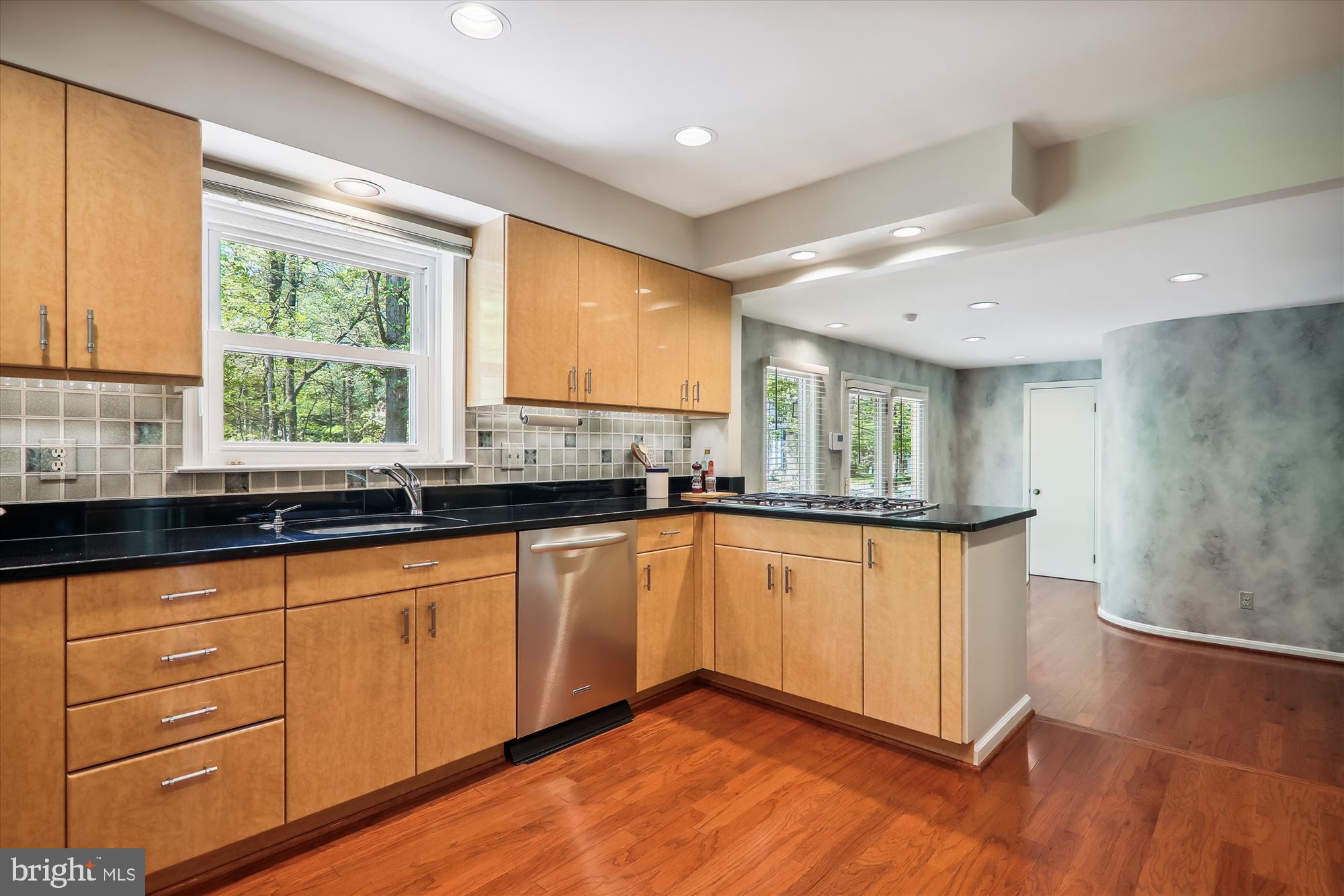 FALLSREACH - Residential