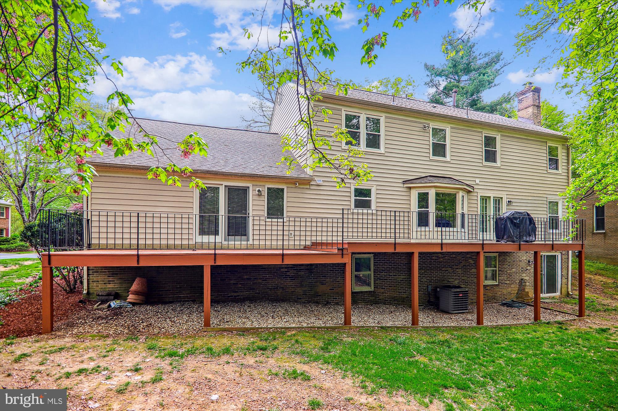 FALLSREACH - Residential