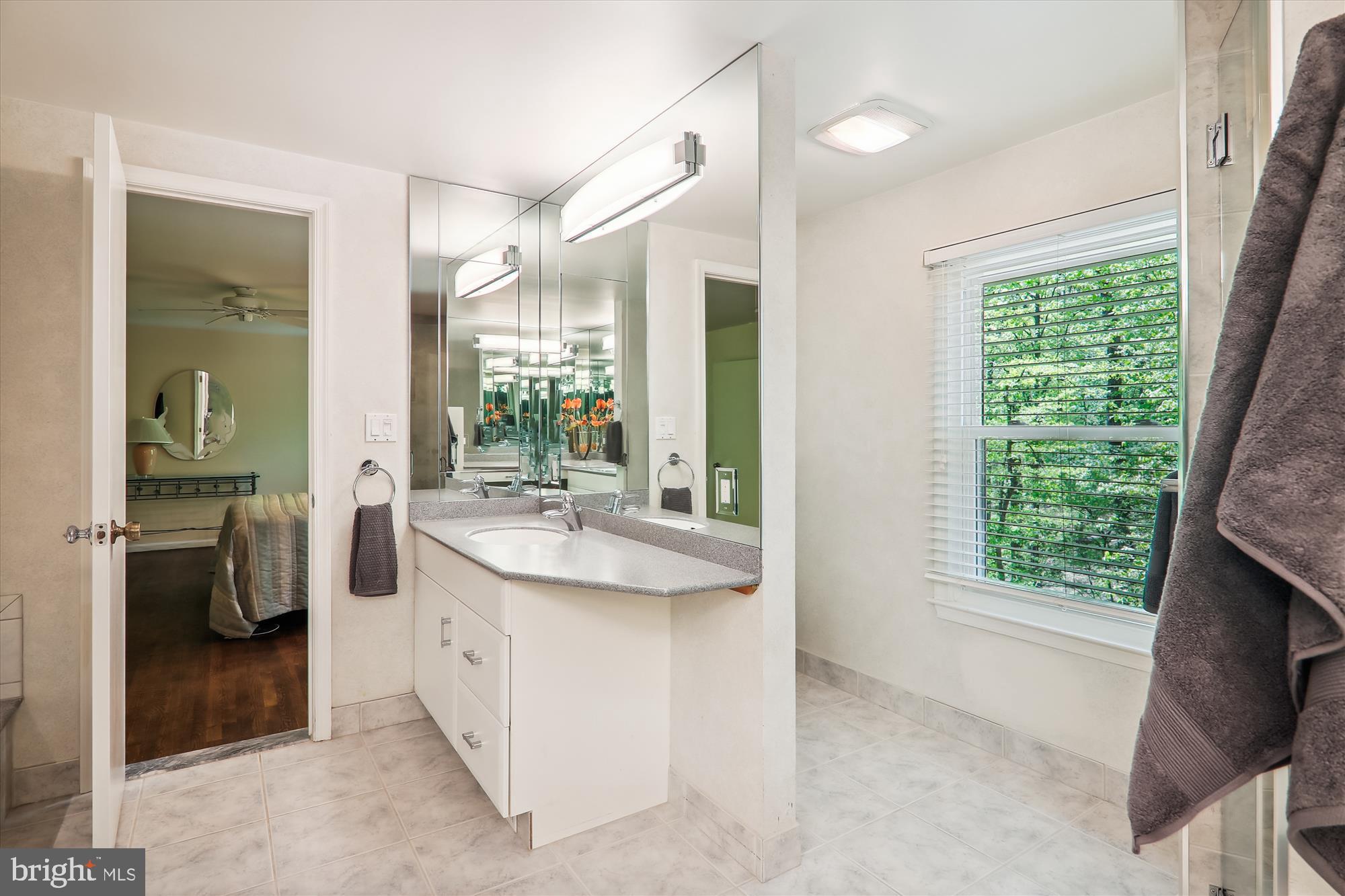 FALLSREACH - Residential