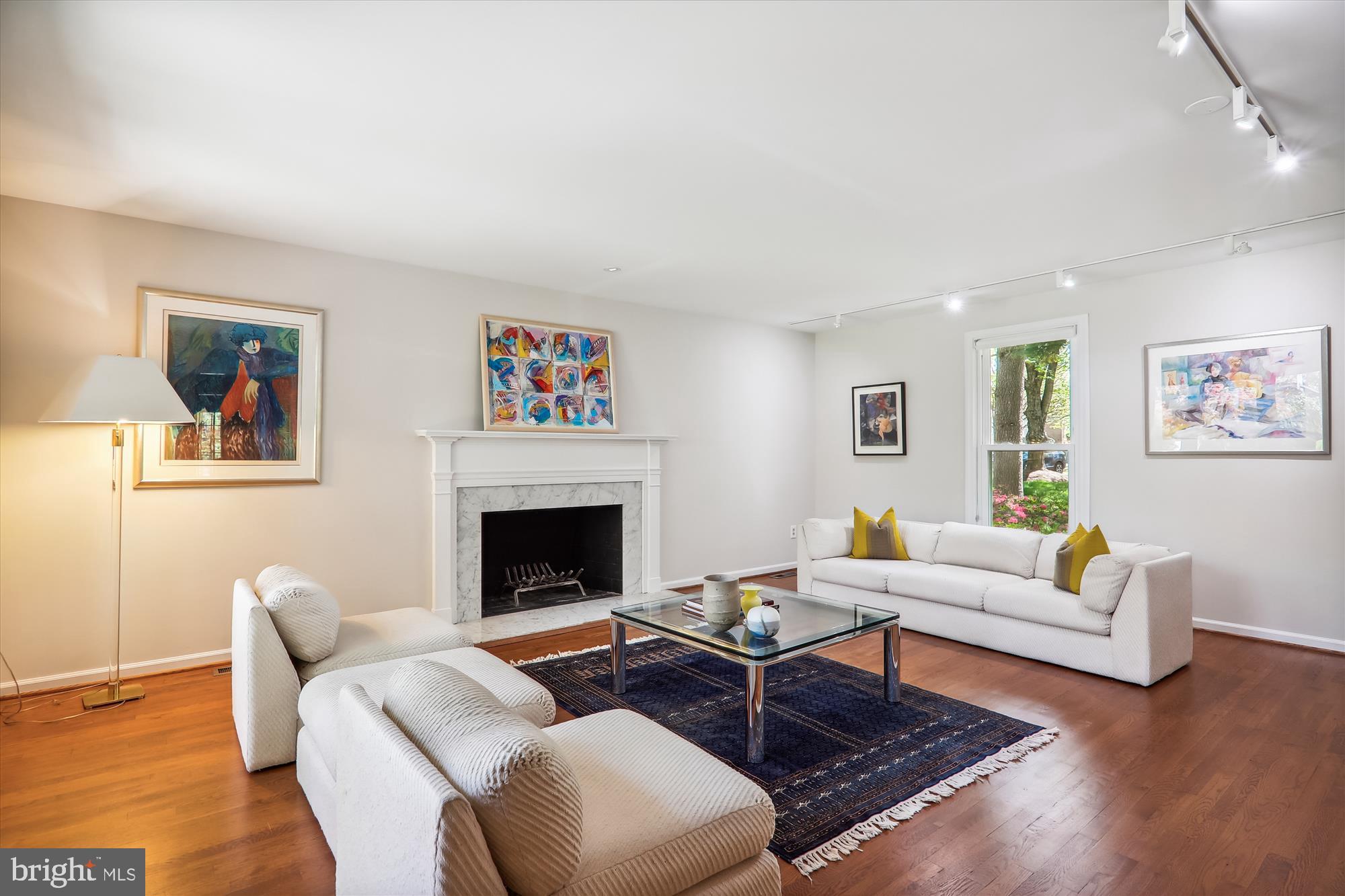 FALLSREACH - Residential