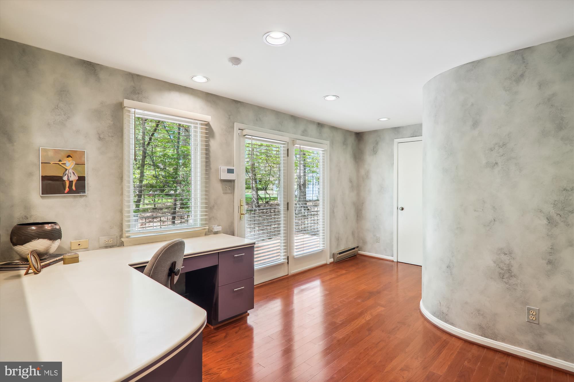 FALLSREACH - Residential