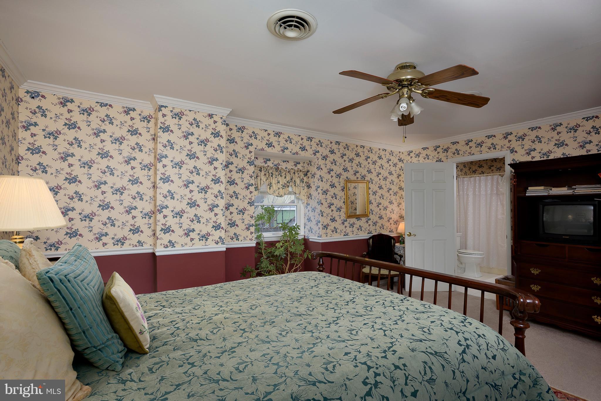 HISTORIC DISTRICT - Residential Lease