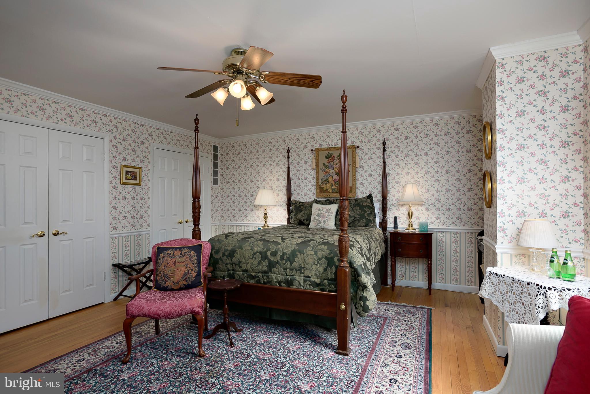 HISTORIC DISTRICT - Residential Lease