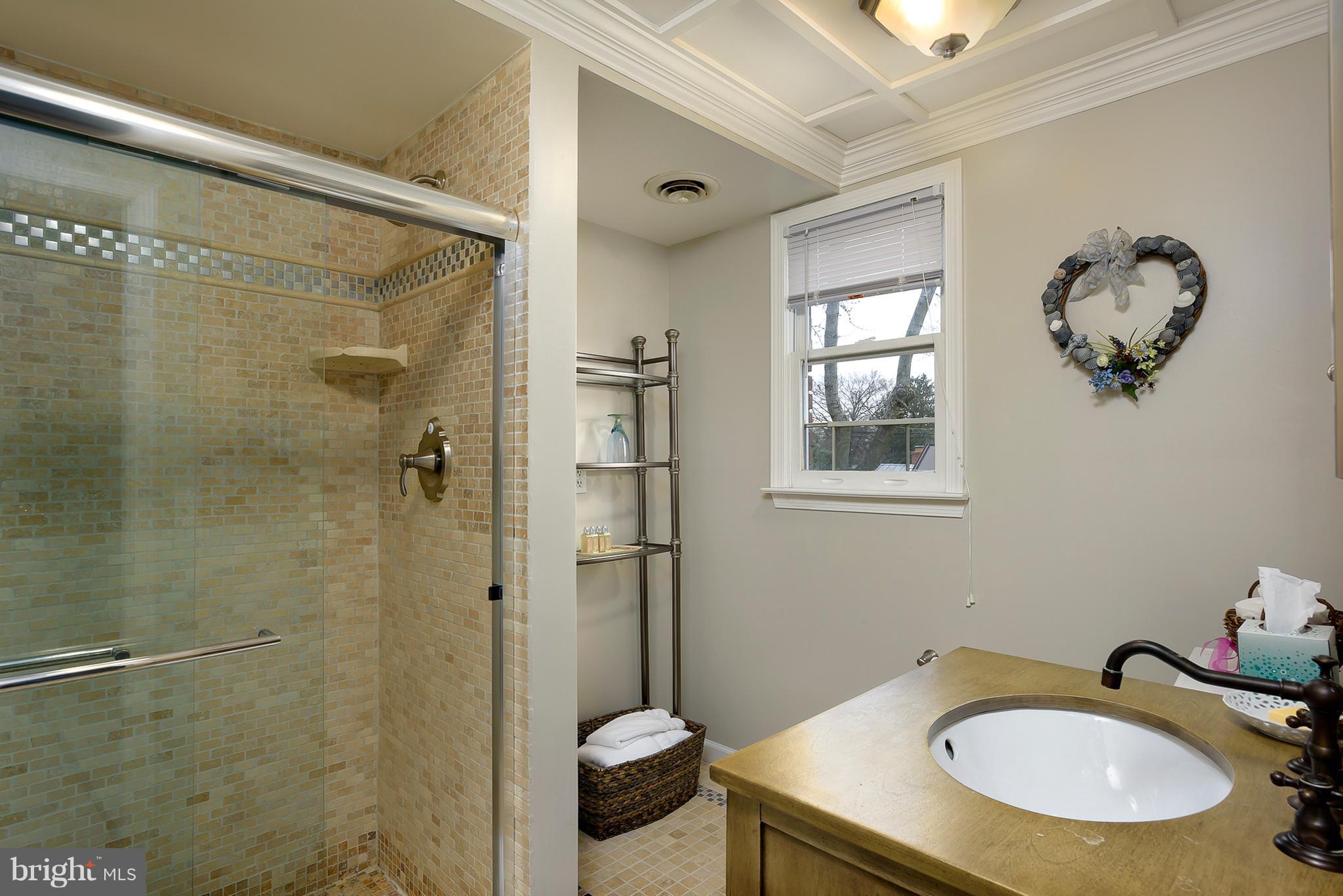 HISTORIC DISTRICT - Residential Lease