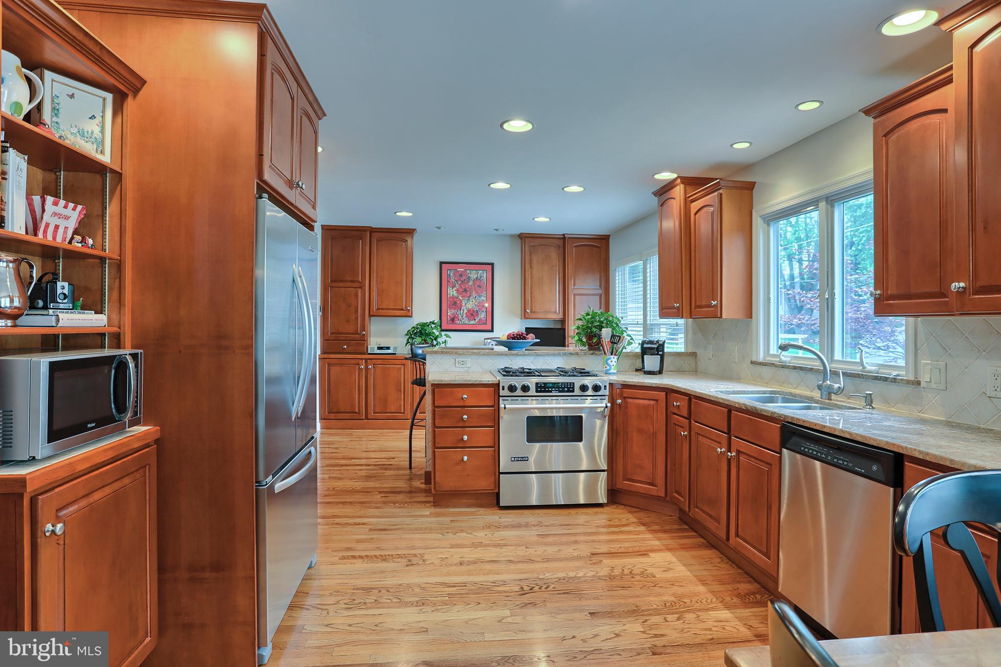 CHADDS FORD - Residential