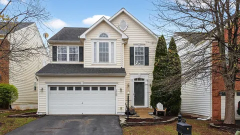 16128 Sheringham Way, Gainesville, VA 20155 - #: VAPW2115132