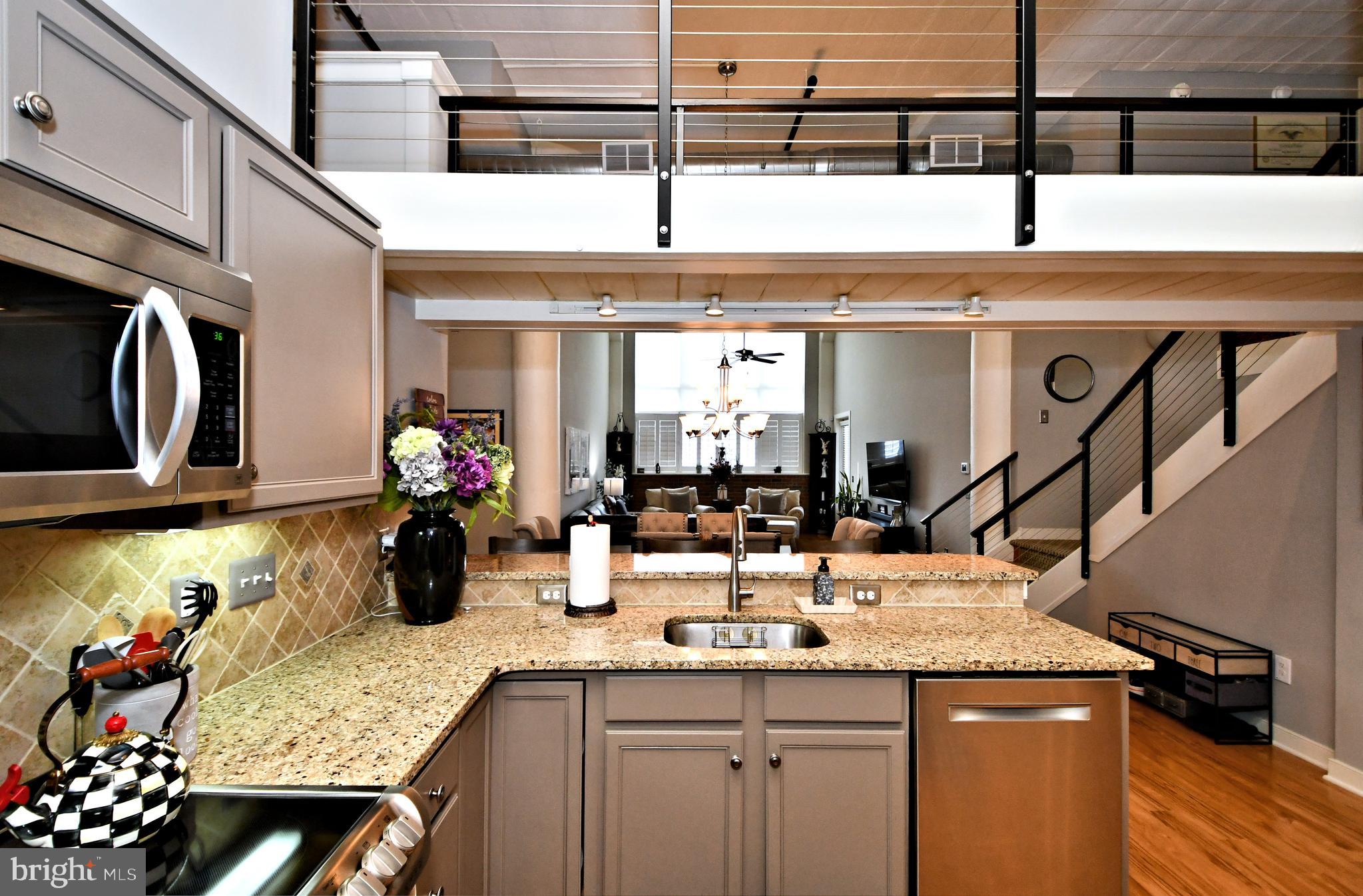 TURBO LOFTS - Residential