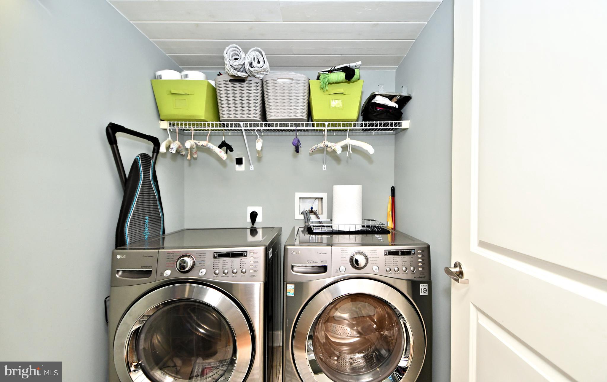 TURBO LOFTS - Residential