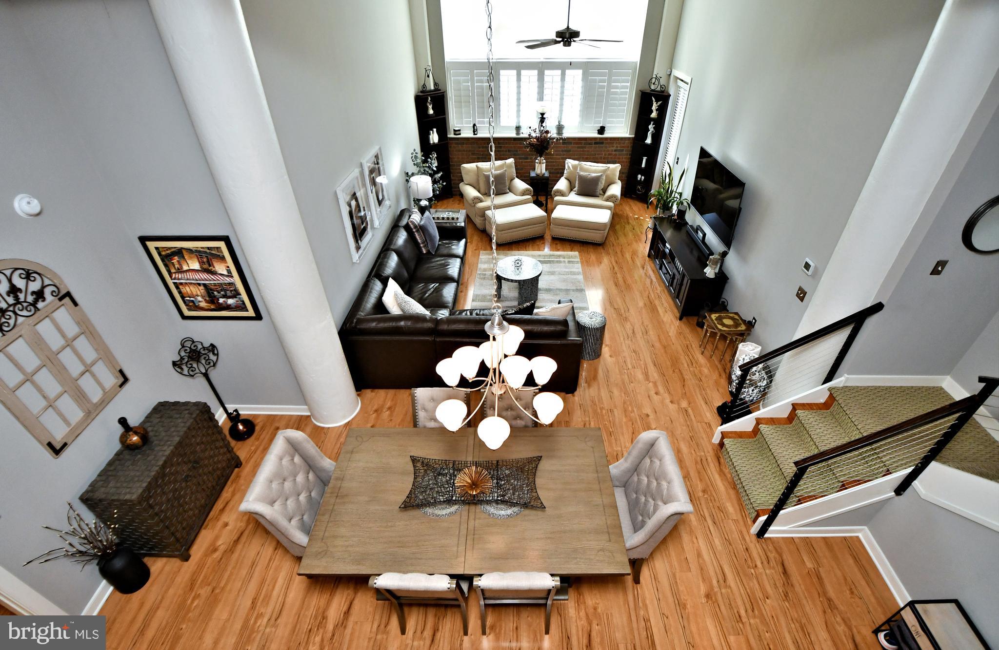 TURBO LOFTS - Residential