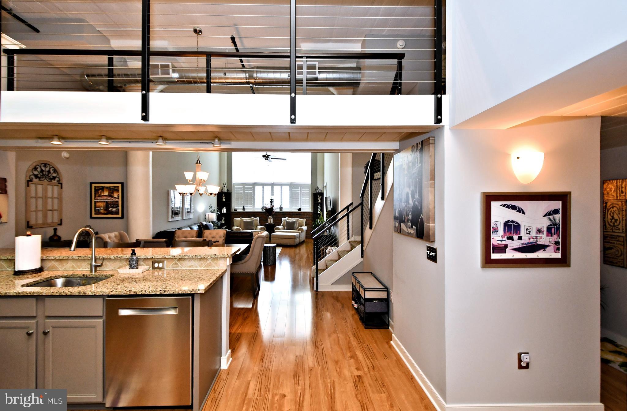 TURBO LOFTS - Residential