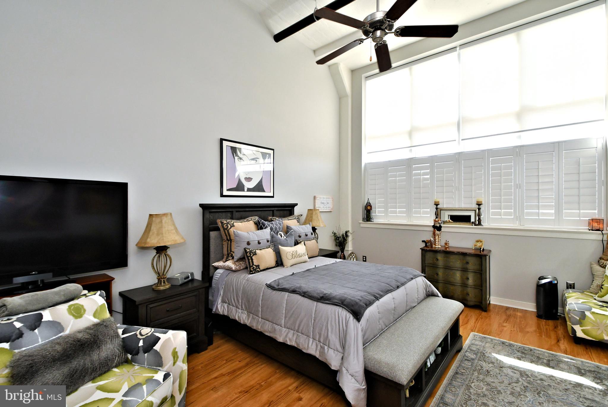 TURBO LOFTS - Residential