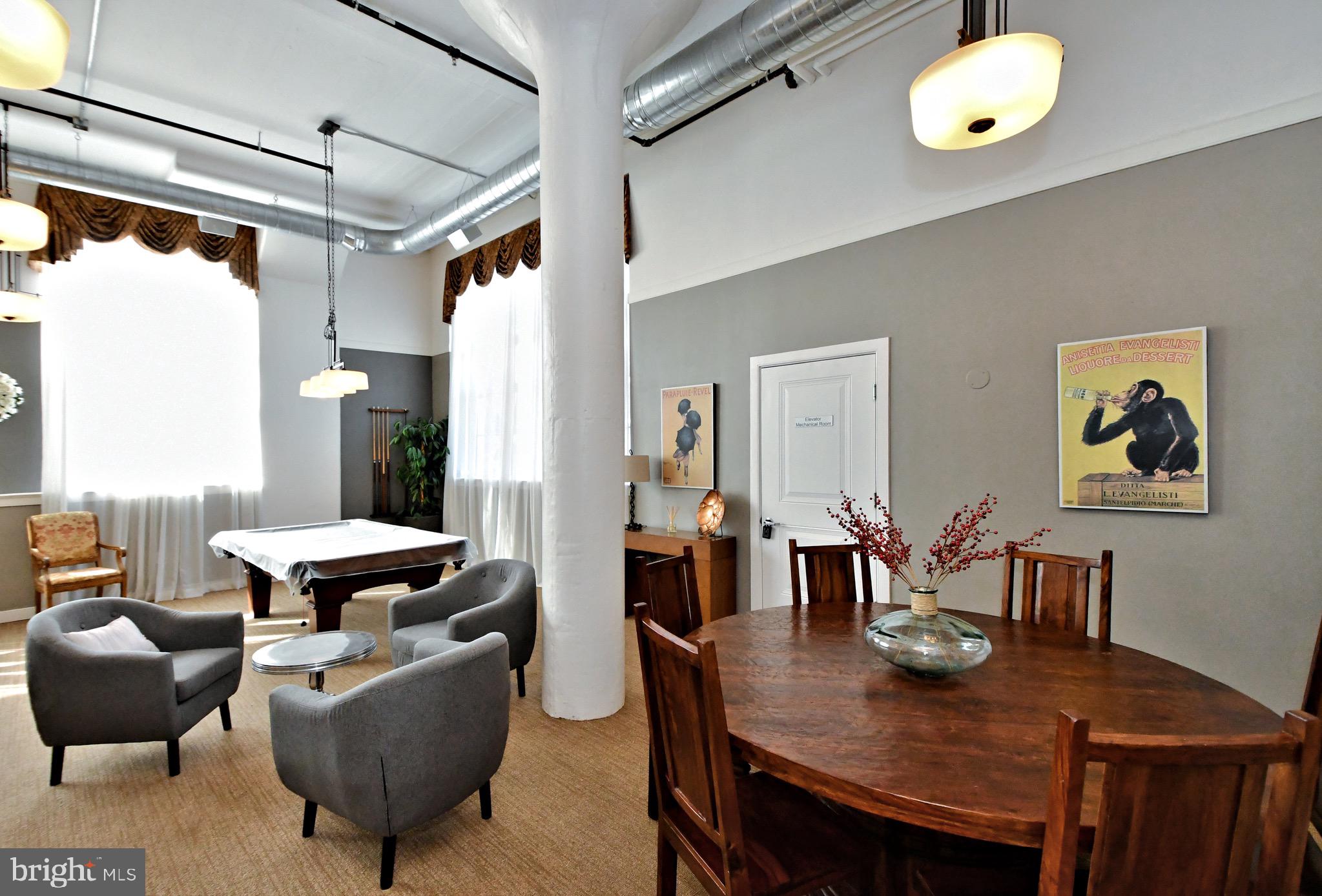 TURBO LOFTS - Residential