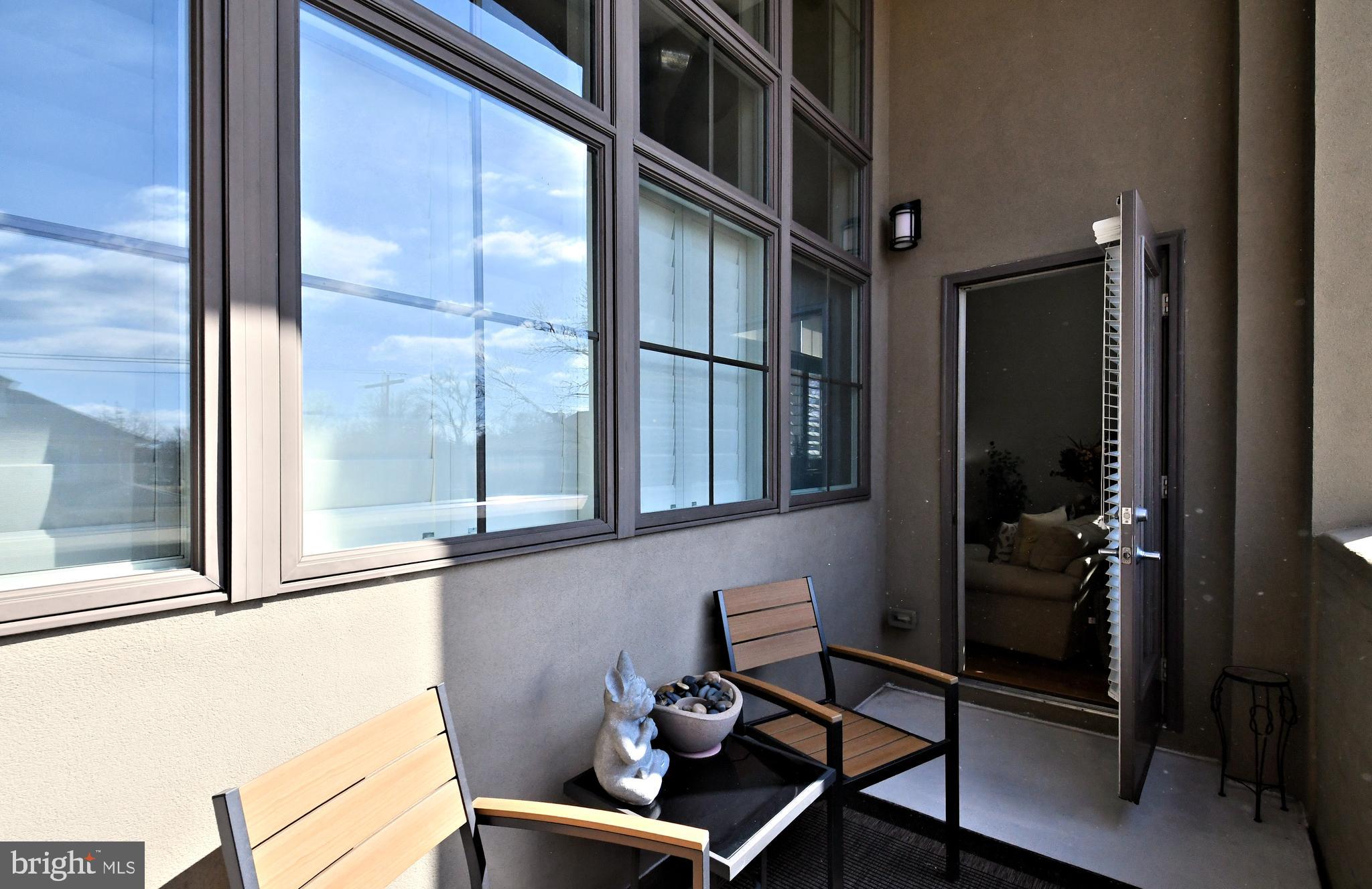 TURBO LOFTS - Residential