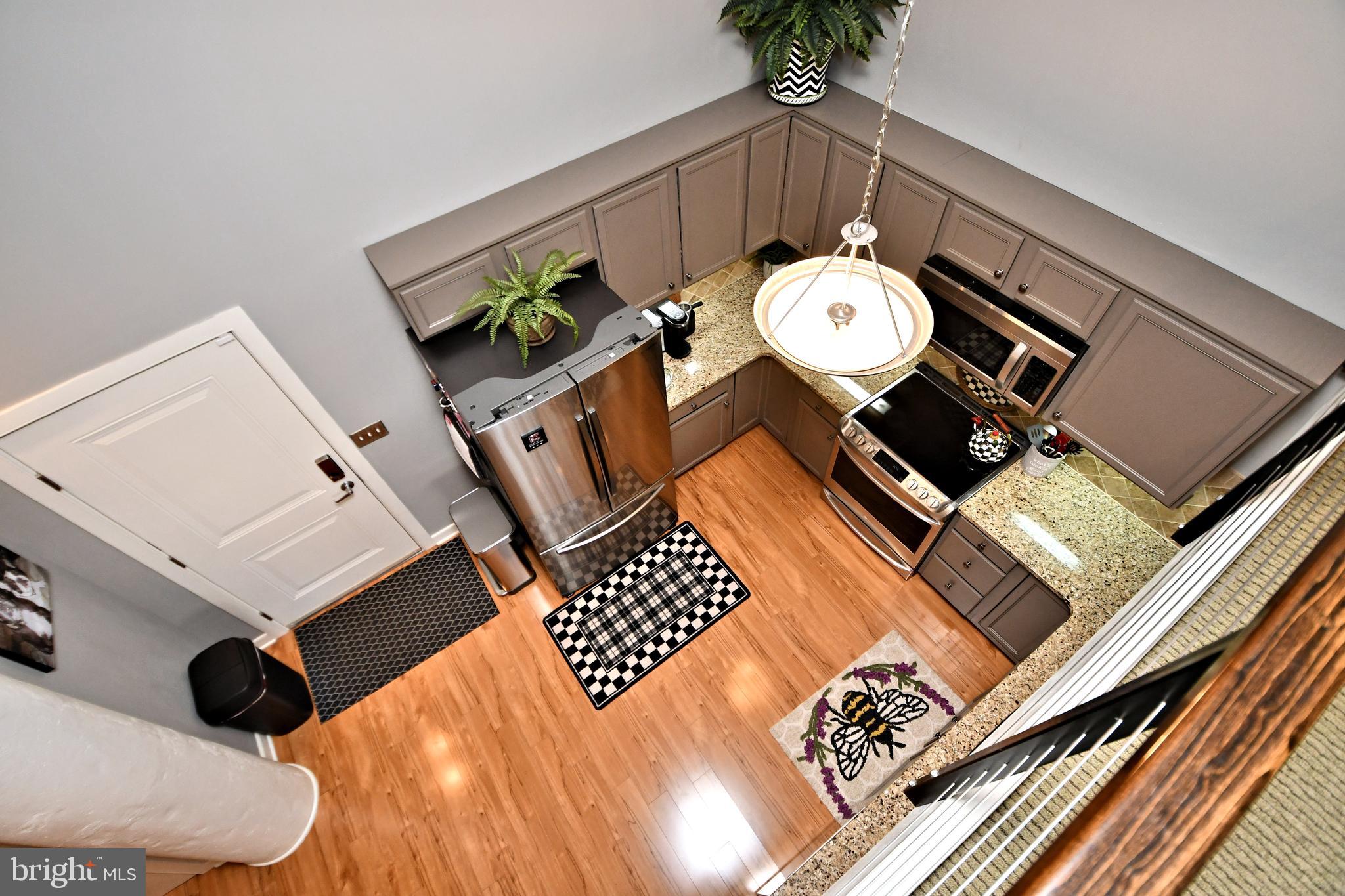 TURBO LOFTS - Residential