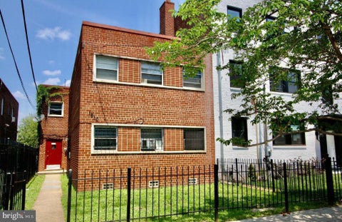 Photo of 1810 Q Street SE, WASHINGTON, DC 20020 (MLS # DCDC2284700)