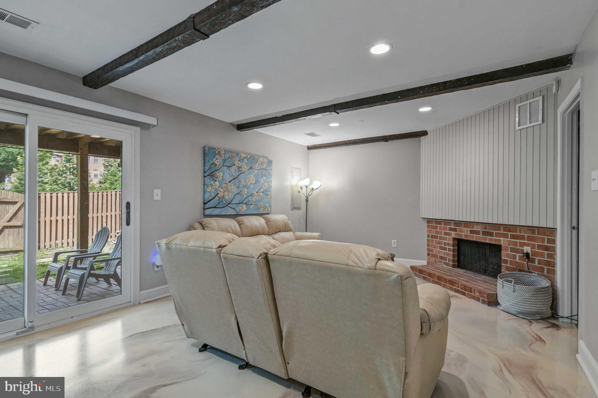 KINGS PARK WEST - Residential